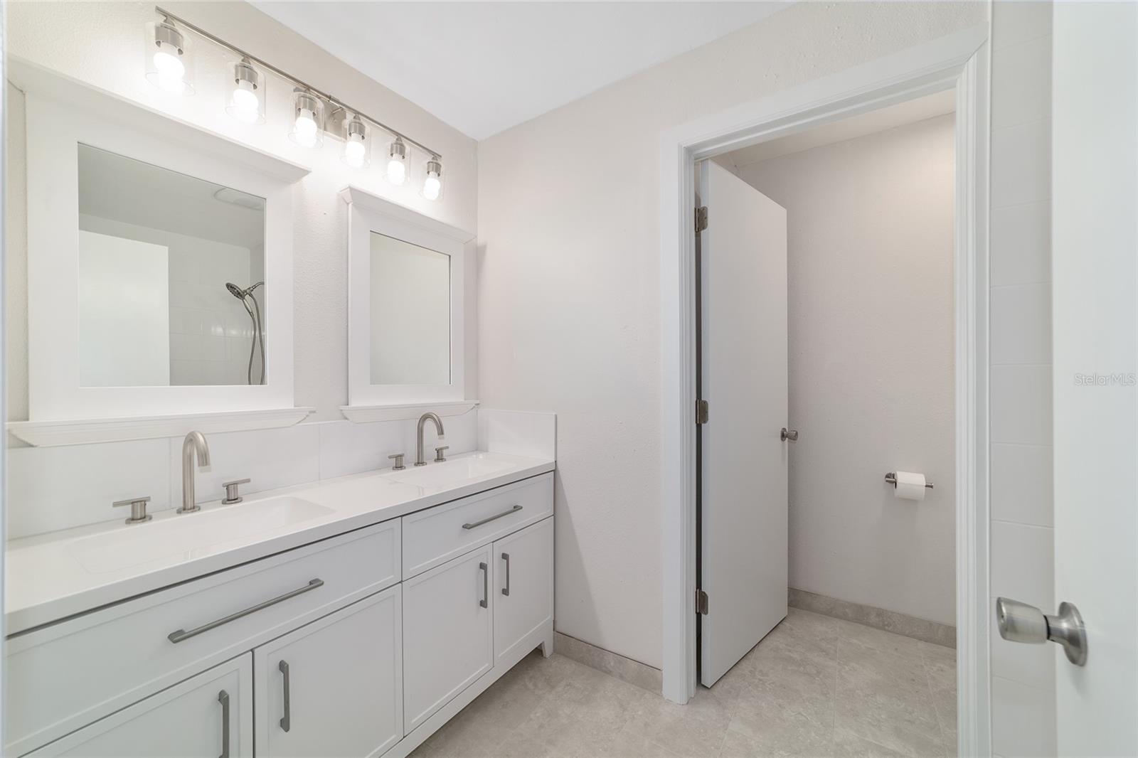 Image 53 of 92 For 1112 44th Avenue