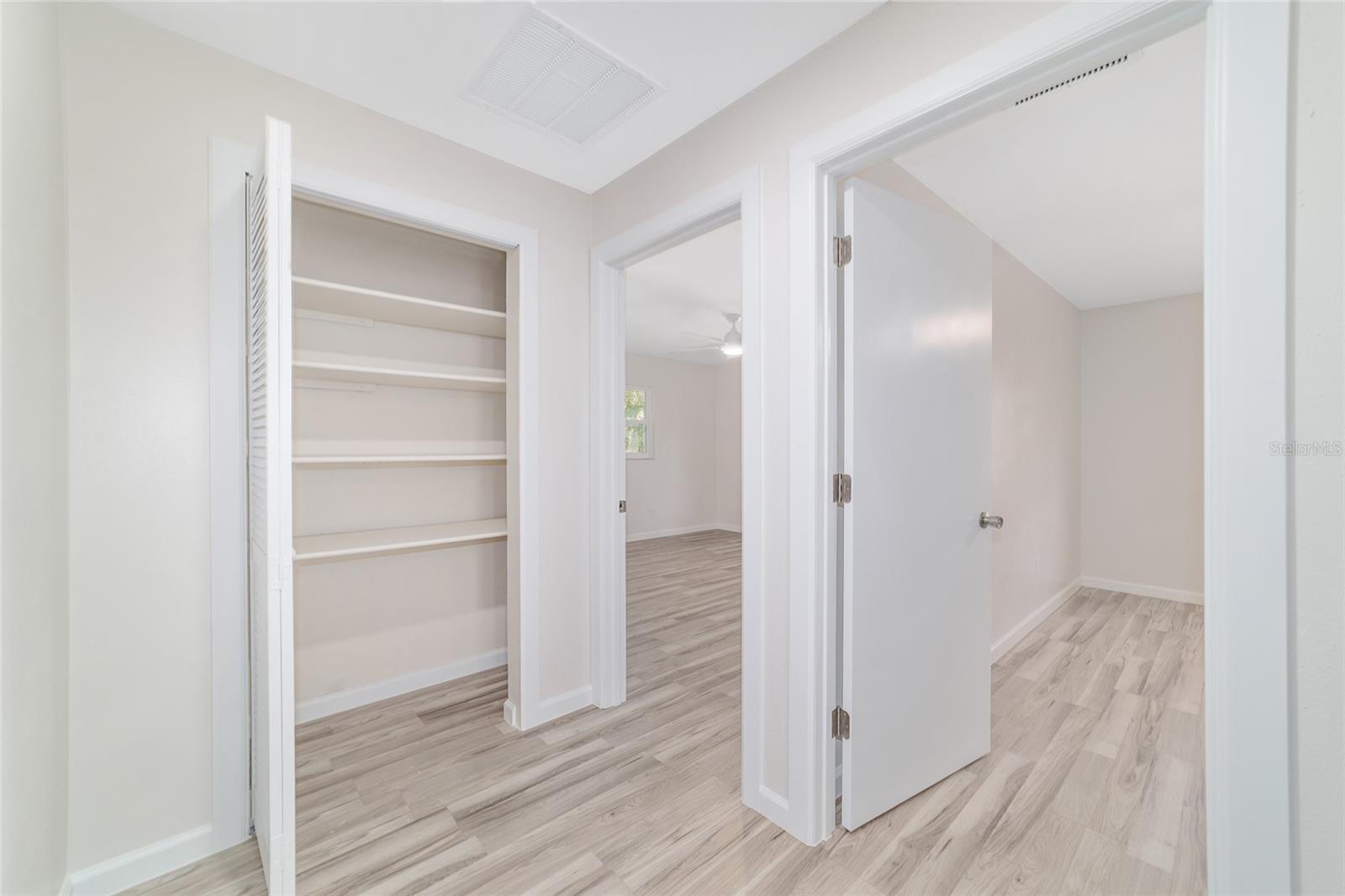 Image 56 of 92 For 1112 44th Avenue