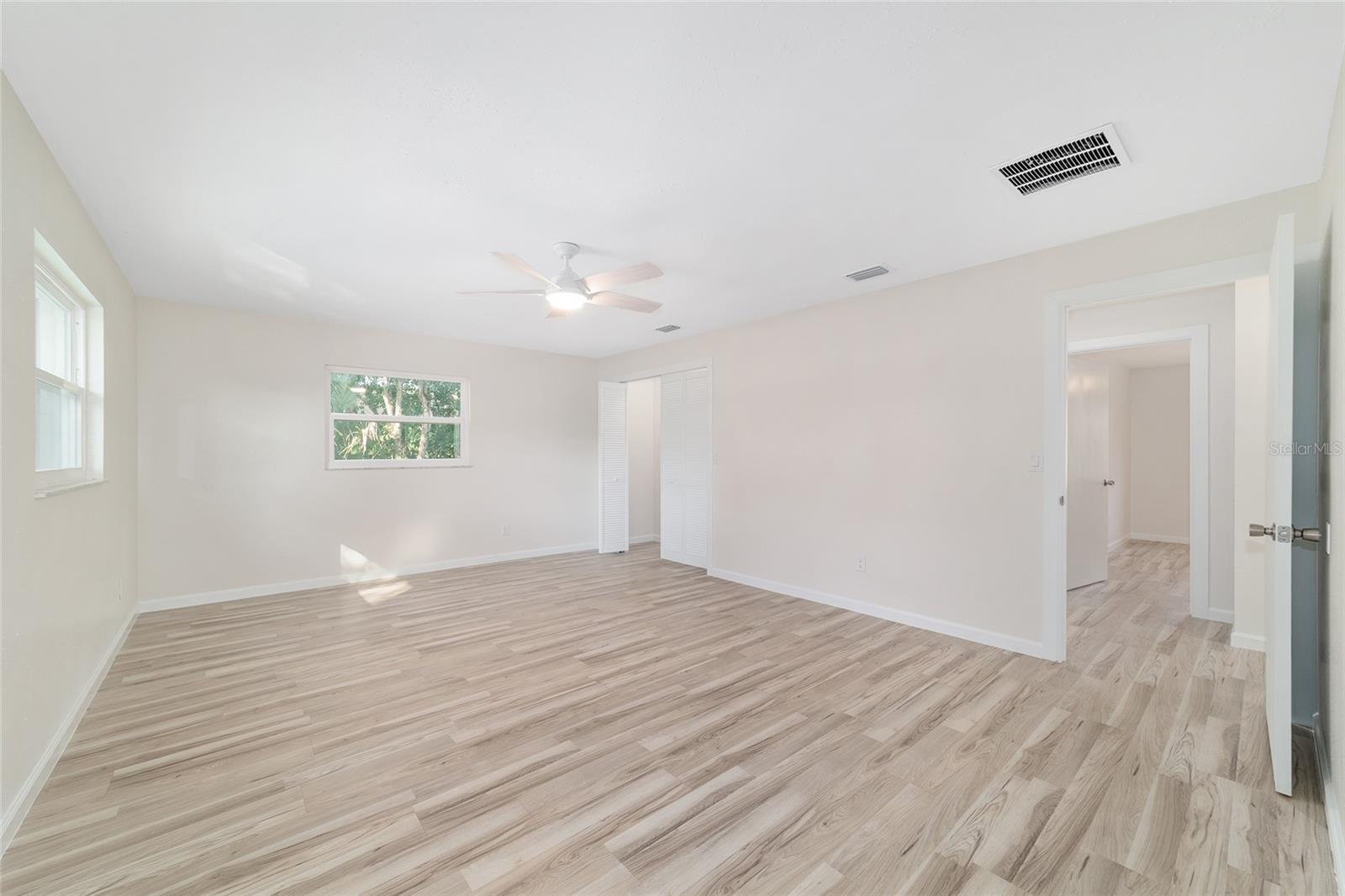 Image 60 of 92 For 1112 44th Avenue