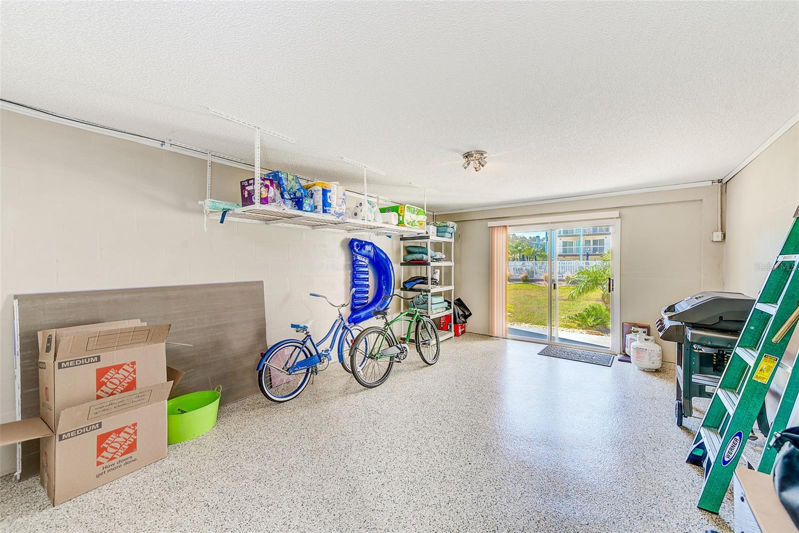 Listing photo id 52 for 205 Marcdale Boulevard