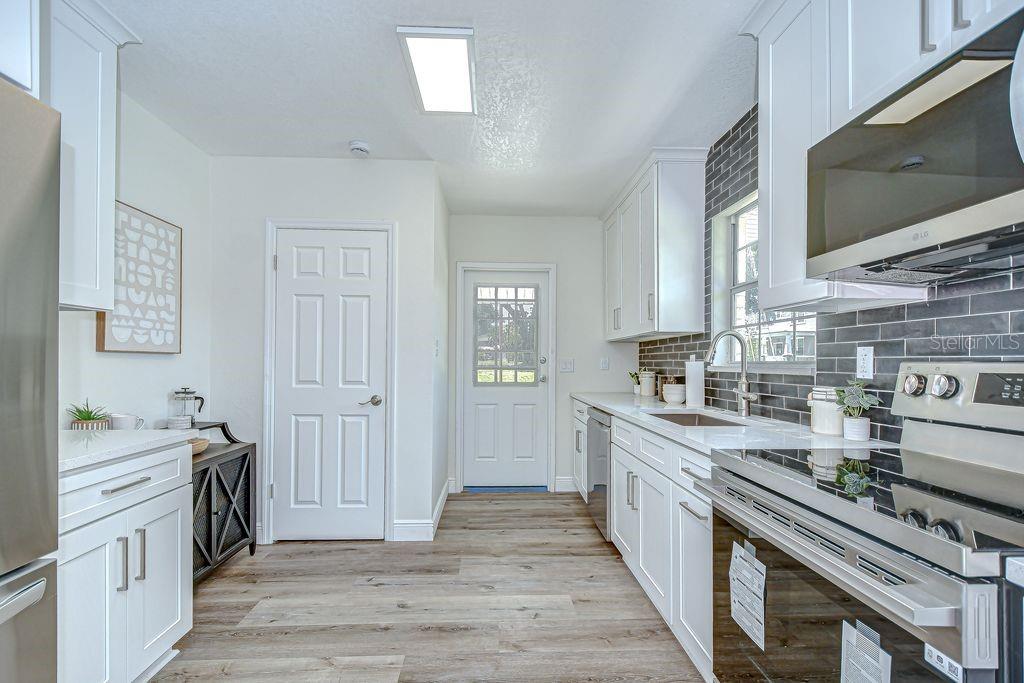 Image 16 of 28 For 8001 Highland Avenue