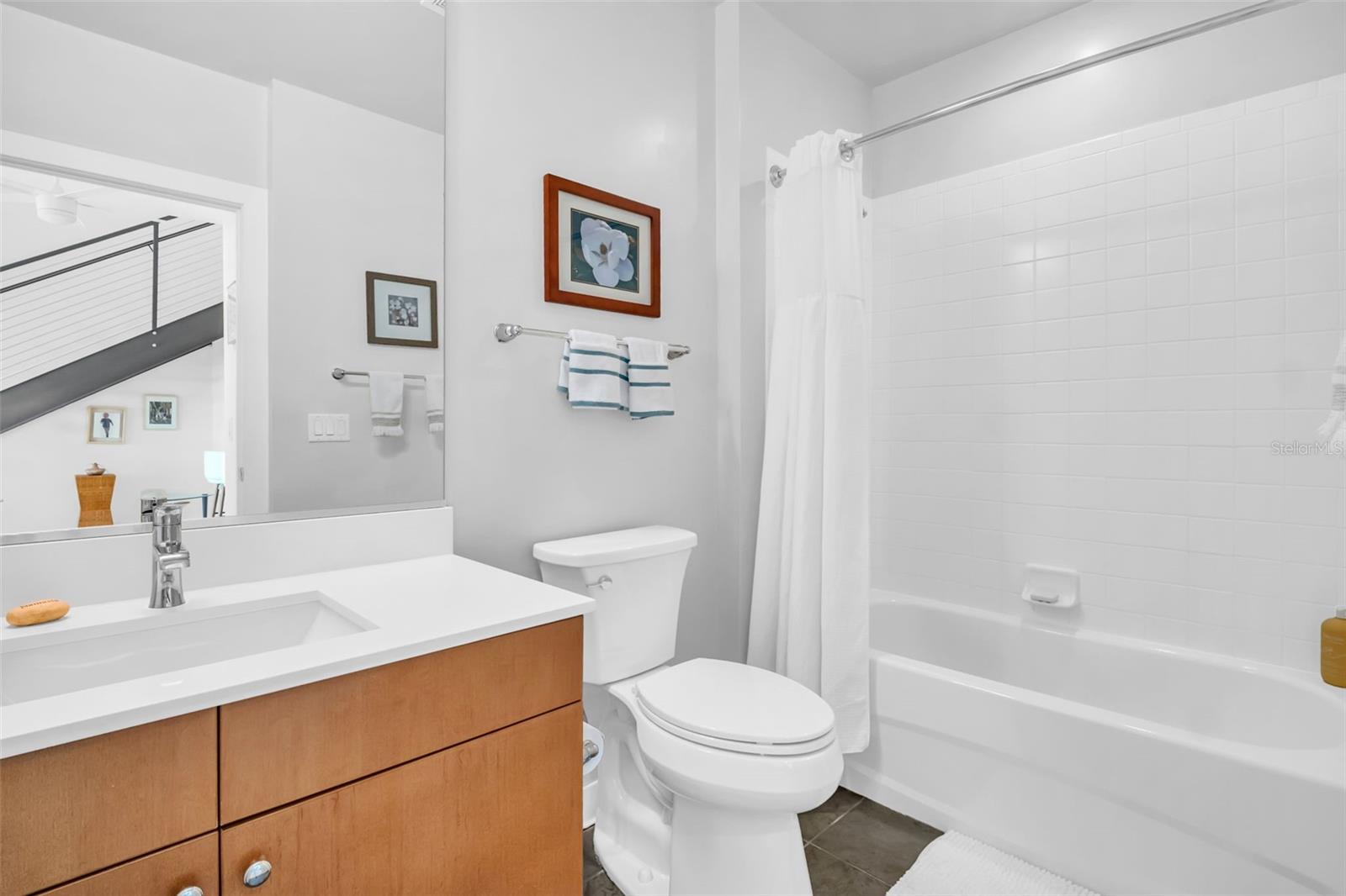 Image 32 of 51 For 1010 Central Avenue 427