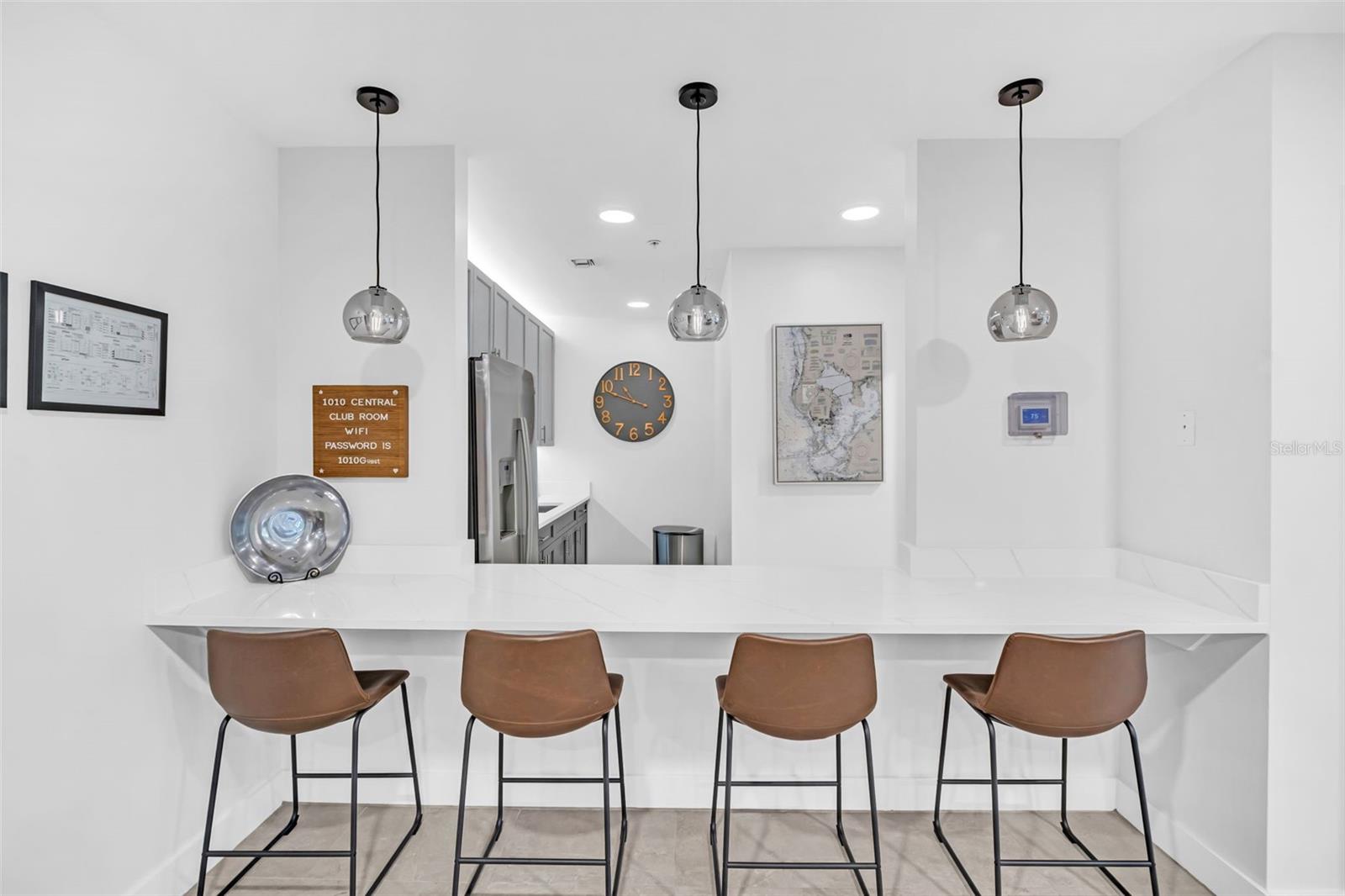 Image 42 of 51 For 1010 Central Avenue 427