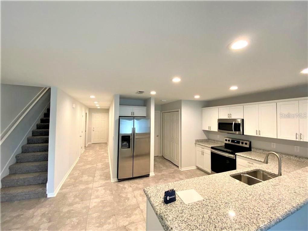 Image 3 of 9 For 7308 Merlot Sienna Avenue