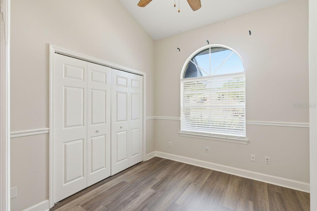 Image 13 of 77 For 3042 Colonial Ridge Drive