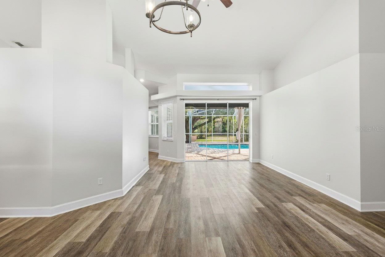 Image 18 of 77 For 3042 Colonial Ridge Drive