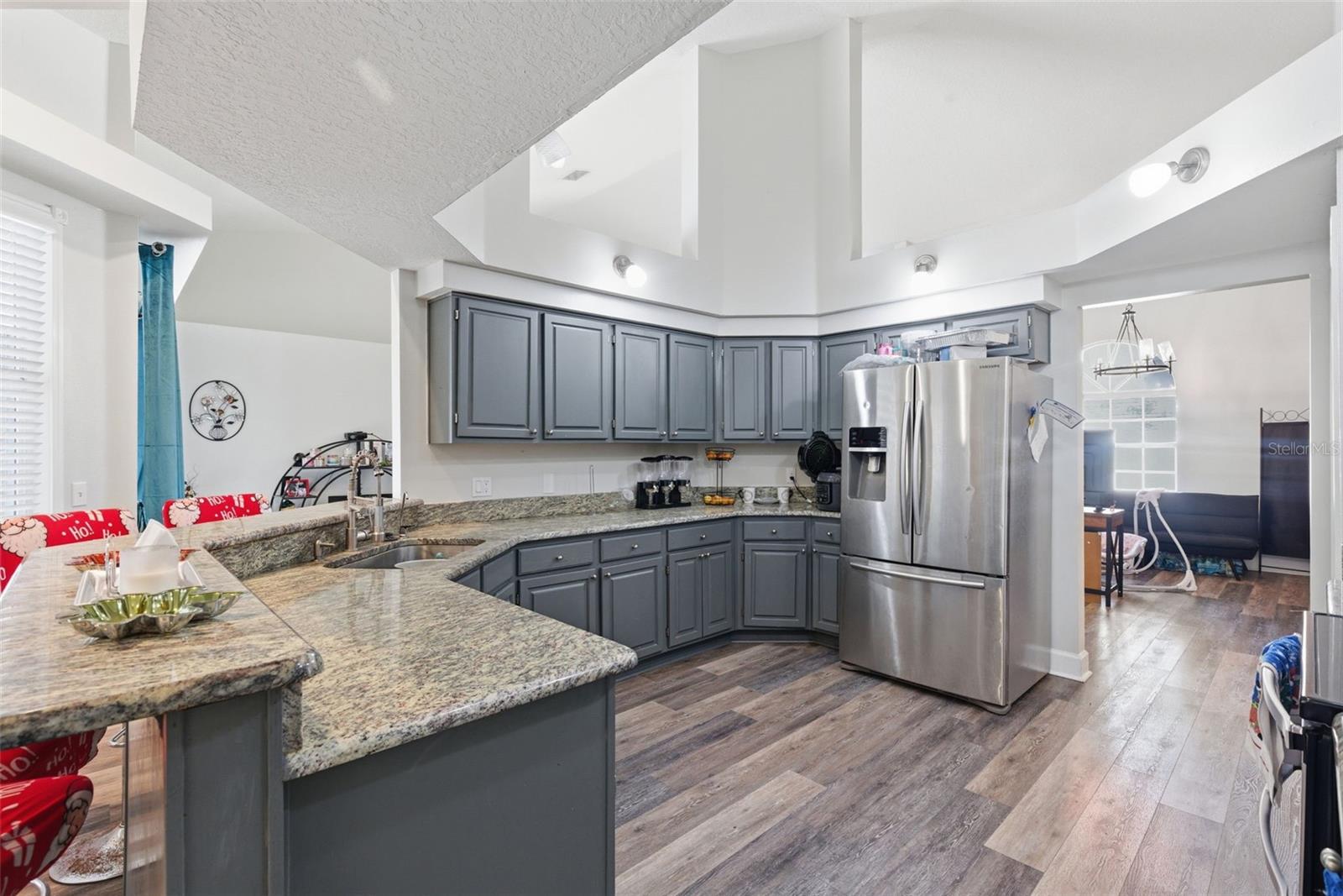 Image 30 of 77 For 3042 Colonial Ridge Drive