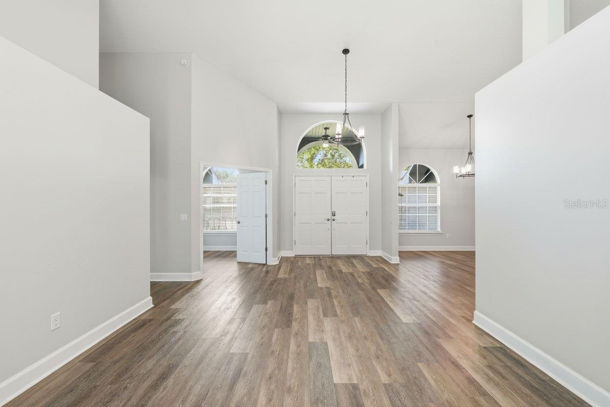 Image 33 of 77 For 3042 Colonial Ridge Drive