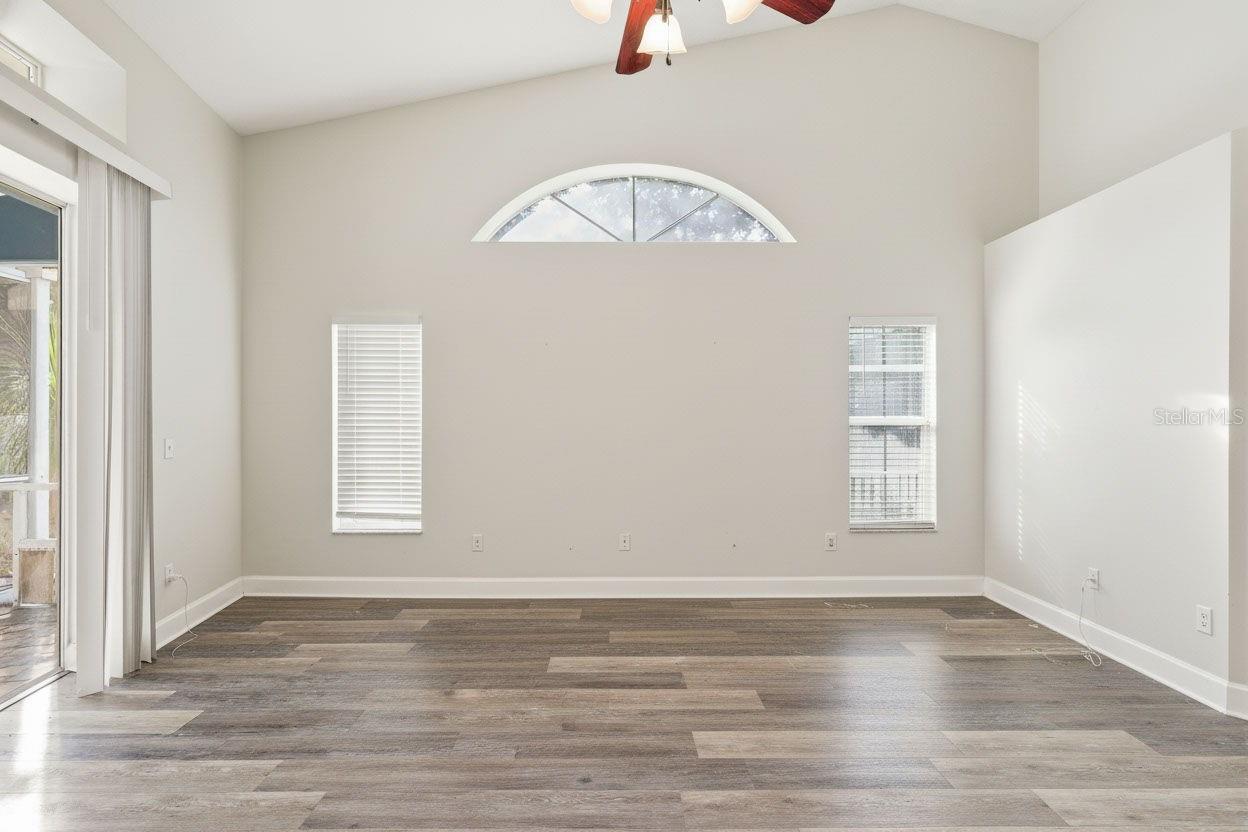 Image 36 of 77 For 3042 Colonial Ridge Drive