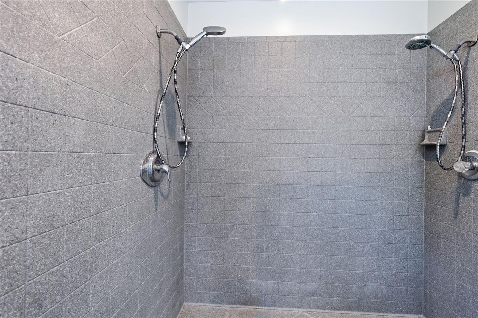 Image 44 of 77 For 3042 Colonial Ridge Drive