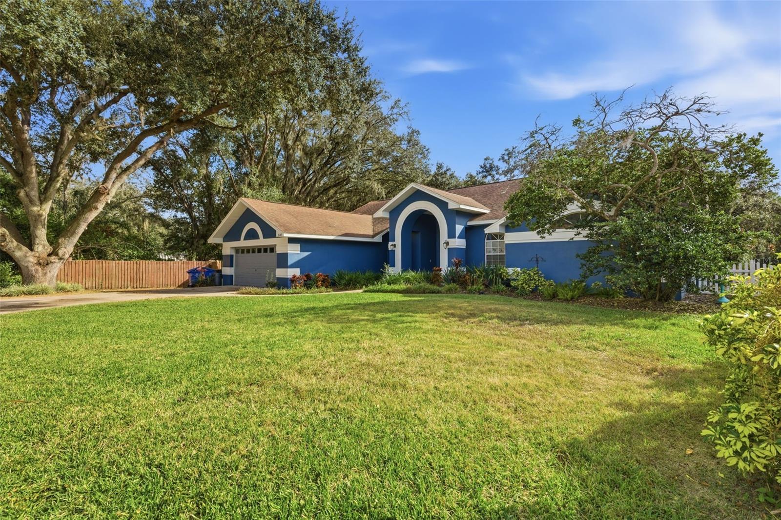 Image 8 of 77 For 3042 Colonial Ridge Drive