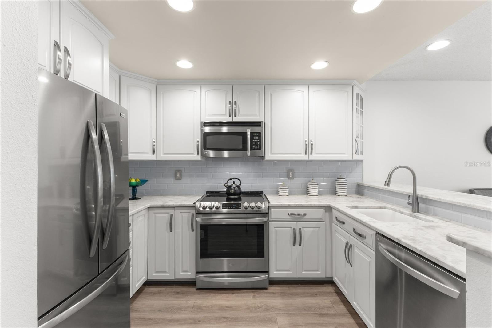 Image 13 of 34 For 343 Madeira Circle