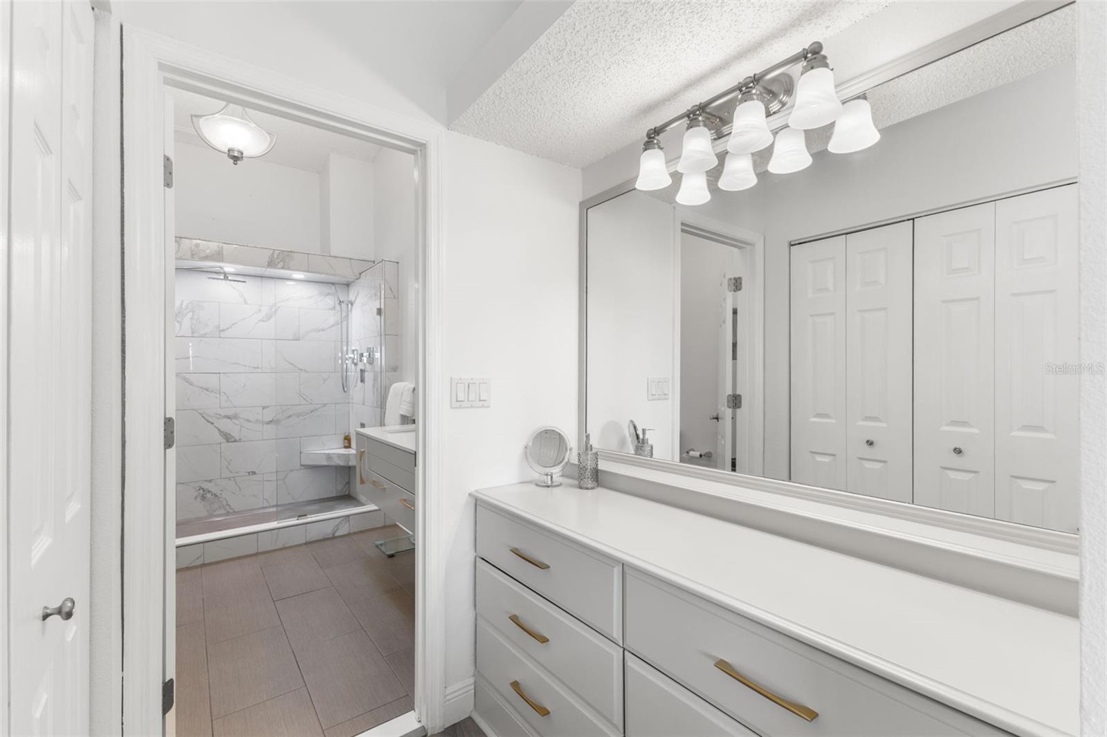 Image 21 of 34 For 343 Madeira Circle