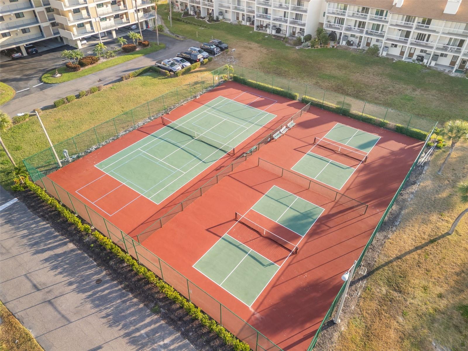 Image 33 of 34 For 343 Madeira Circle