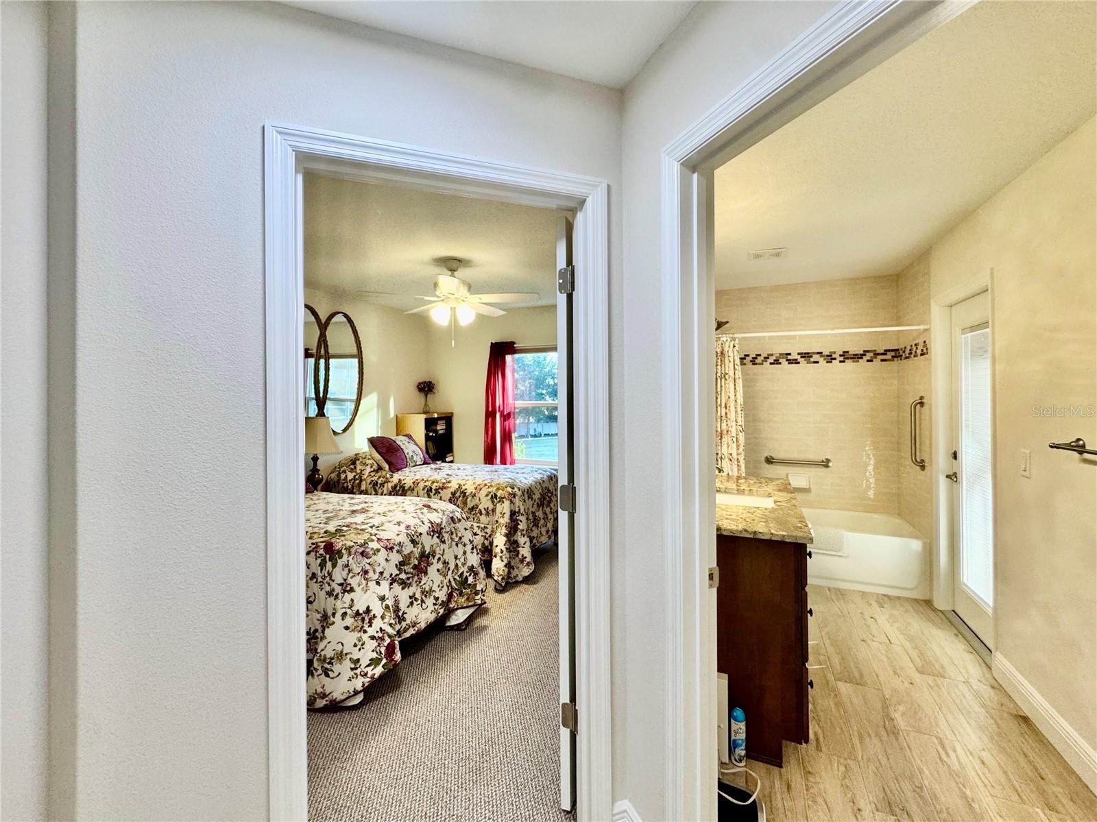 Listing photo id 22 for 2218 Heritage Oaks Path