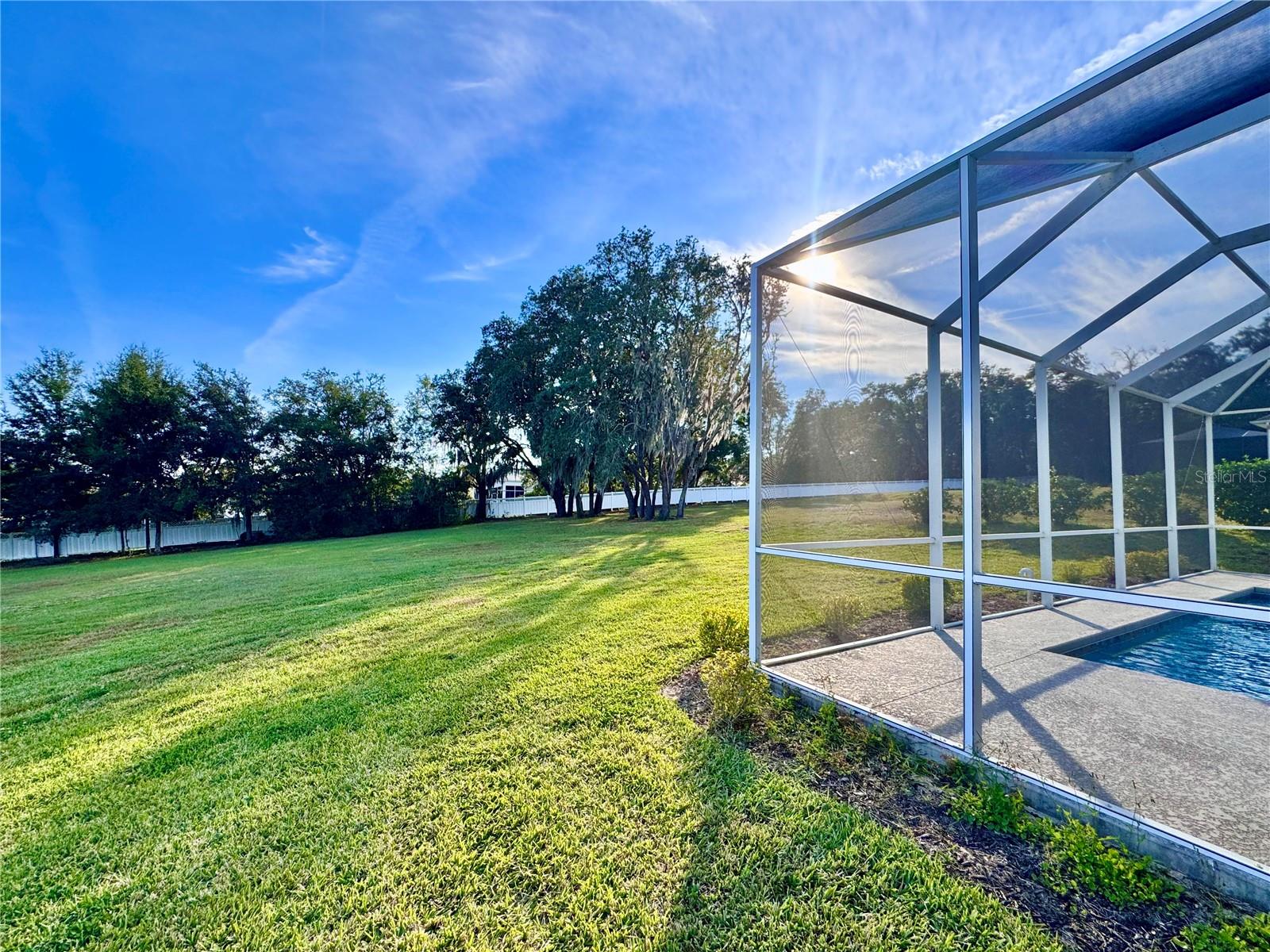 Listing photo id 54 for 2218 Heritage Oaks Path