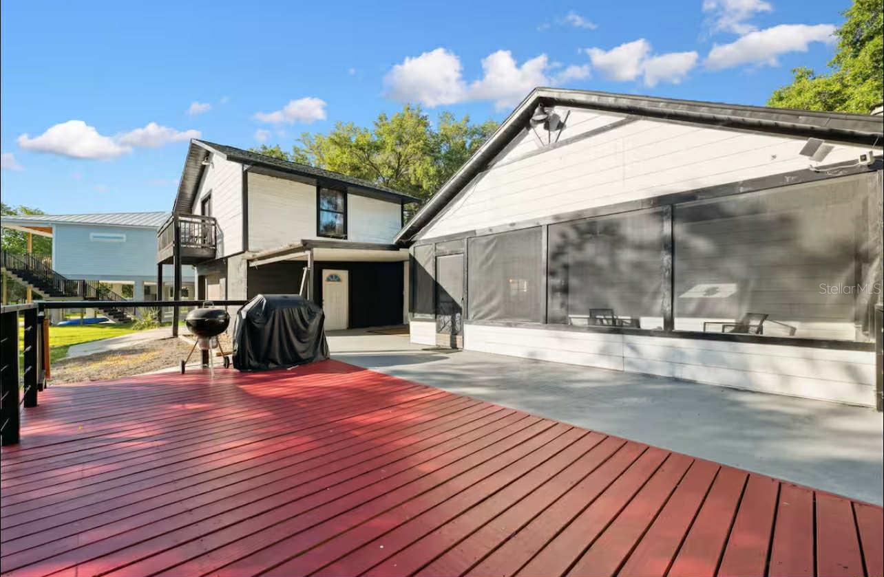 Listing photo id 15 for 2195 Slewfoot Path