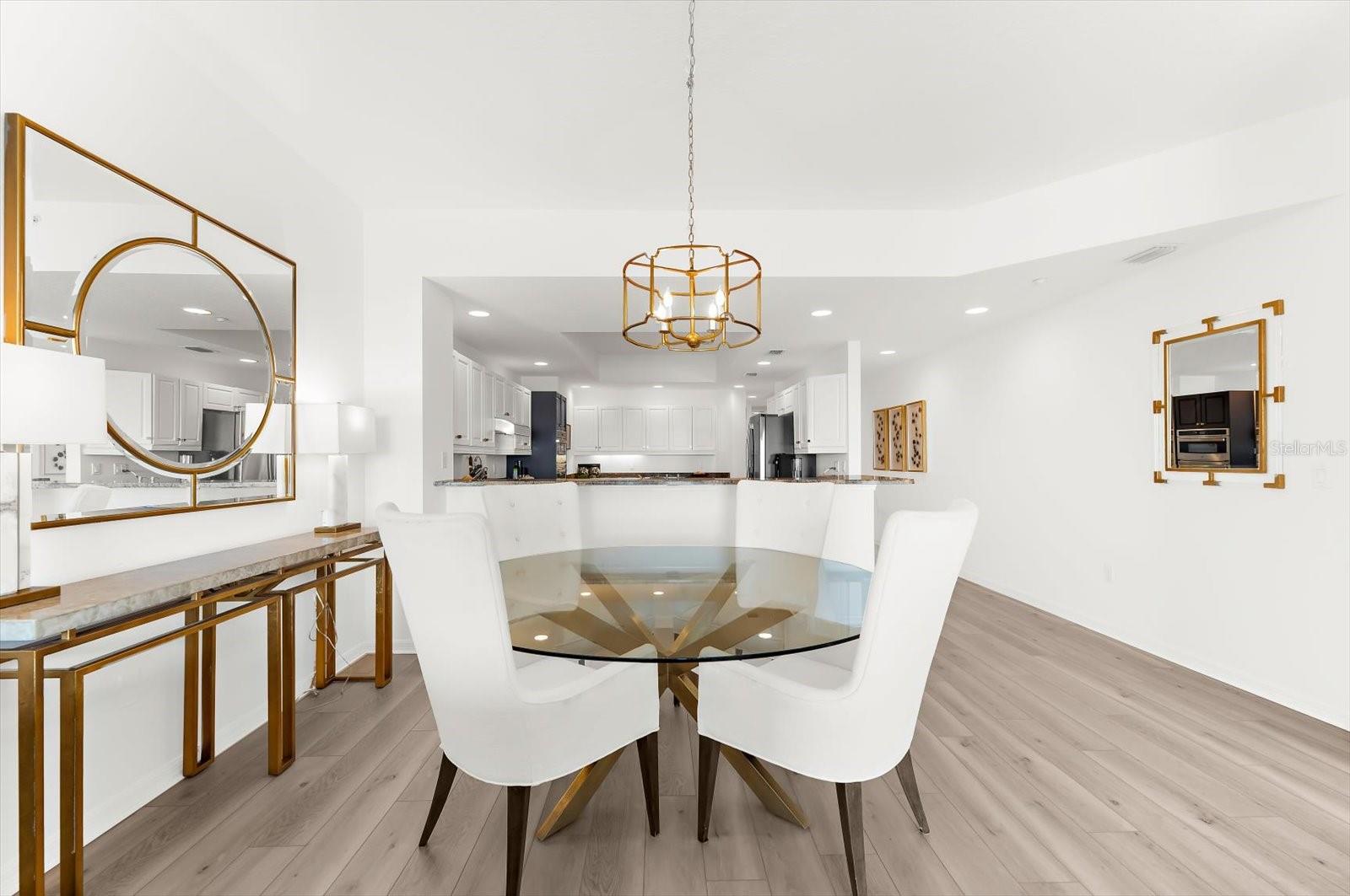 Image 12 of 99 For 17720 Gulf Boulevard A-803