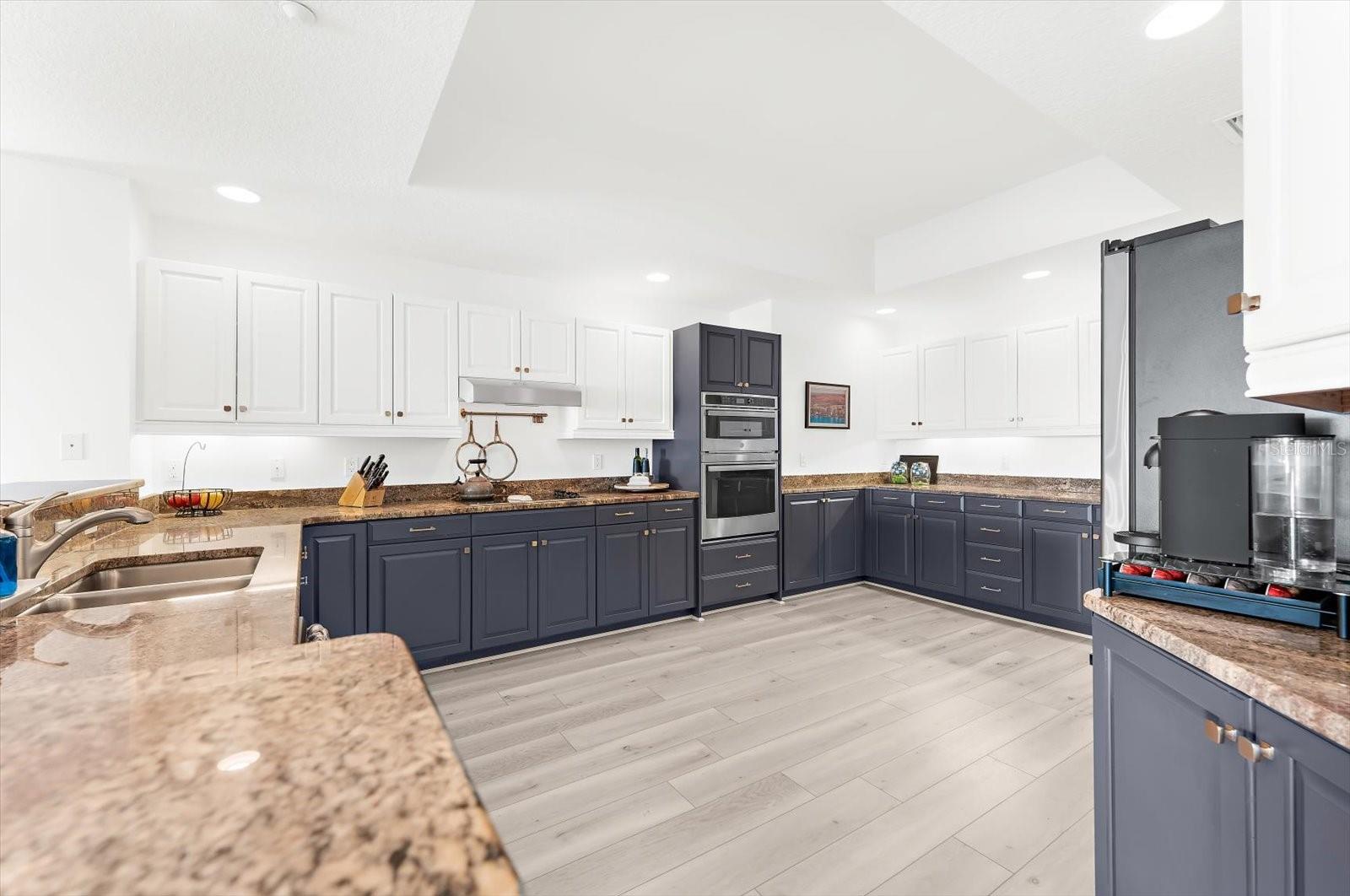 Image 16 of 99 For 17720 Gulf Boulevard A-803