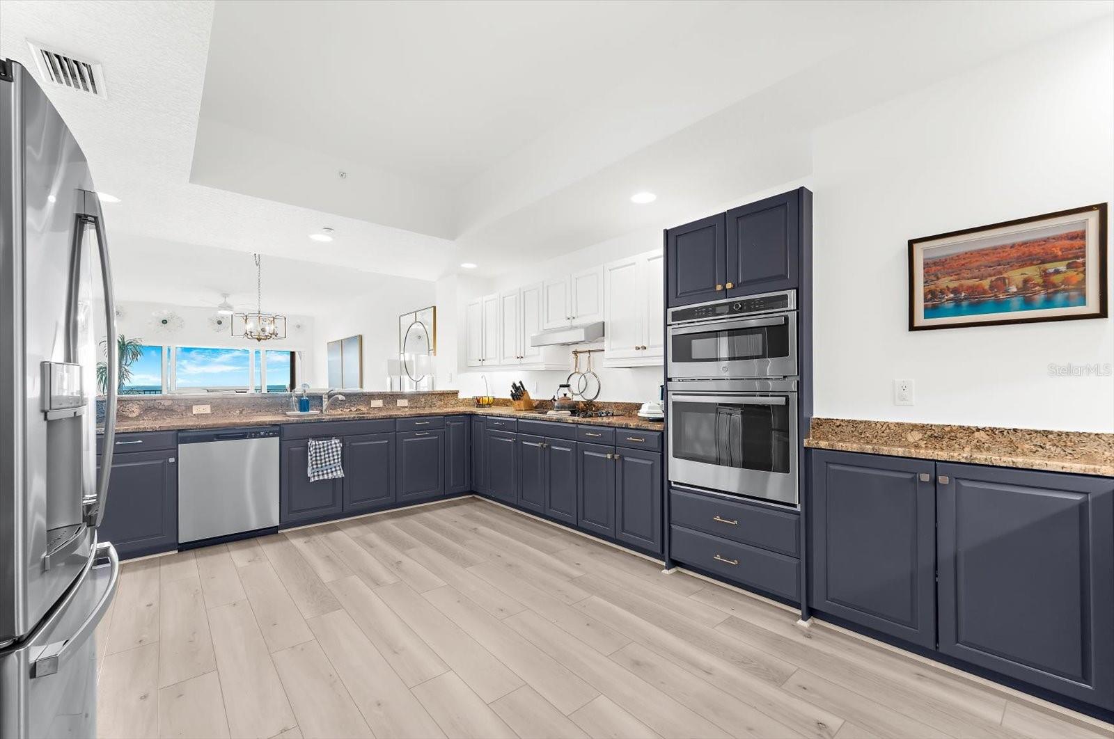 Image 18 of 99 For 17720 Gulf Boulevard A-803