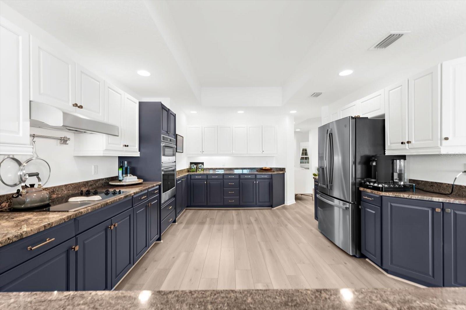 Image 24 of 99 For 17720 Gulf Boulevard A-803