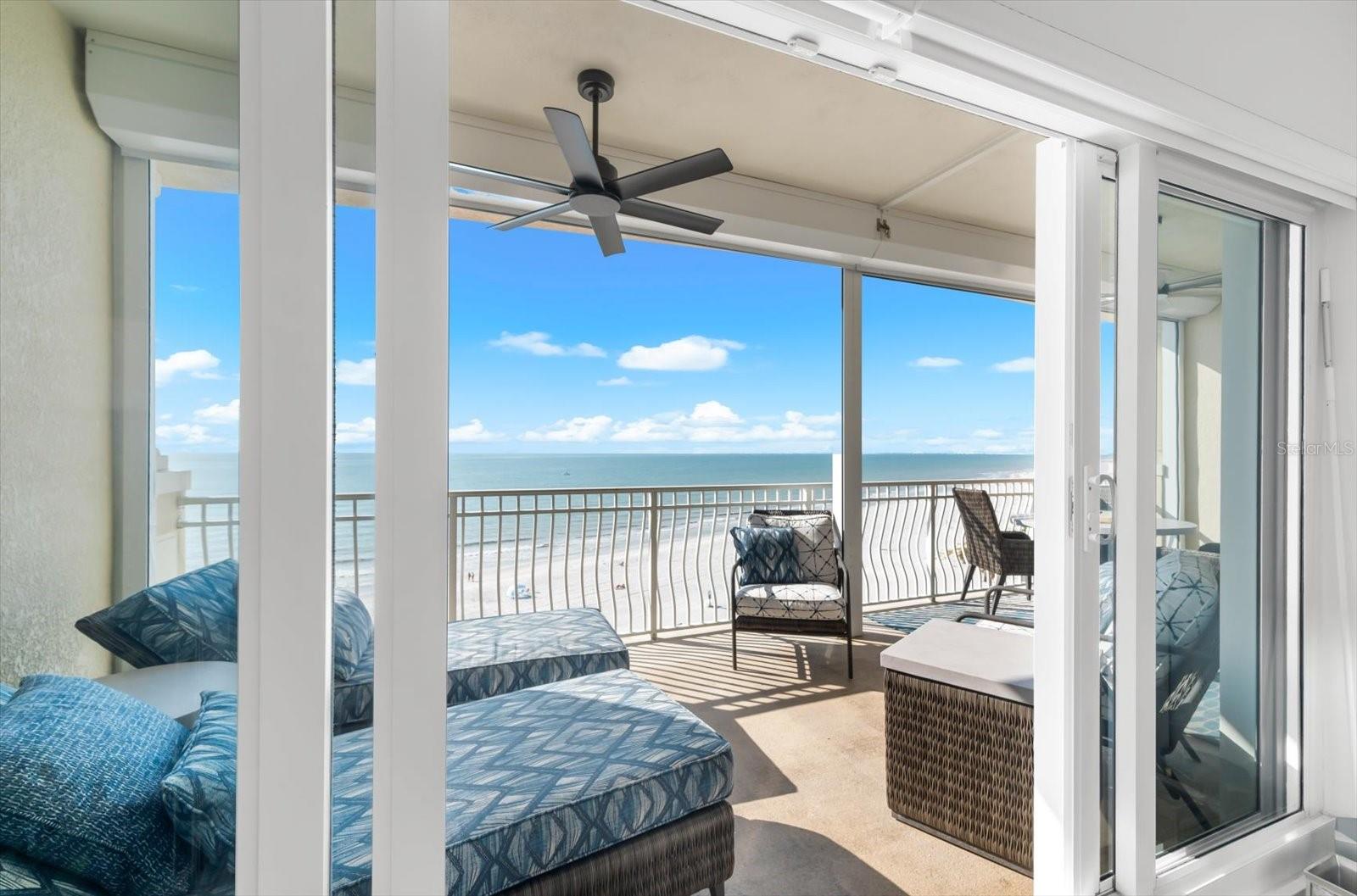 Image 33 of 99 For 17720 Gulf Boulevard A-803