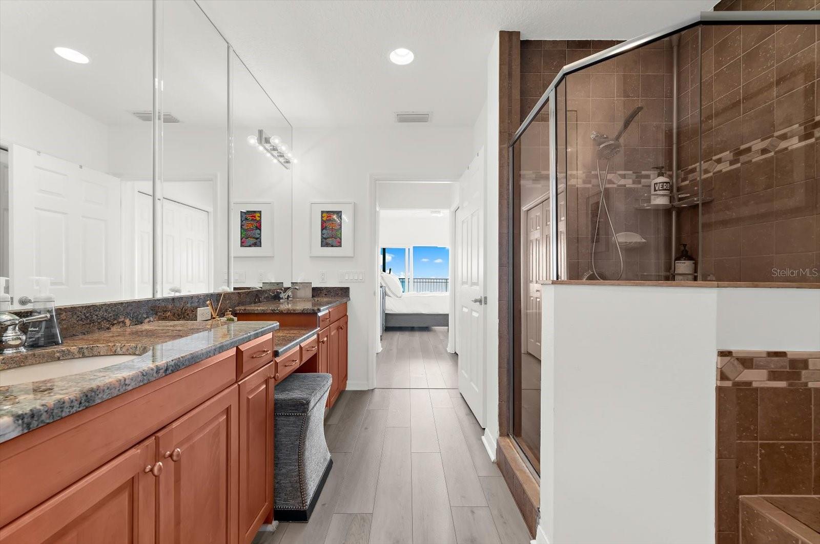 Image 38 of 99 For 17720 Gulf Boulevard A-803