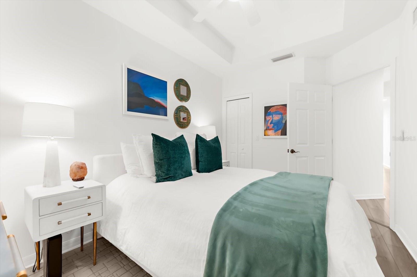 Image 41 of 99 For 17720 Gulf Boulevard A-803