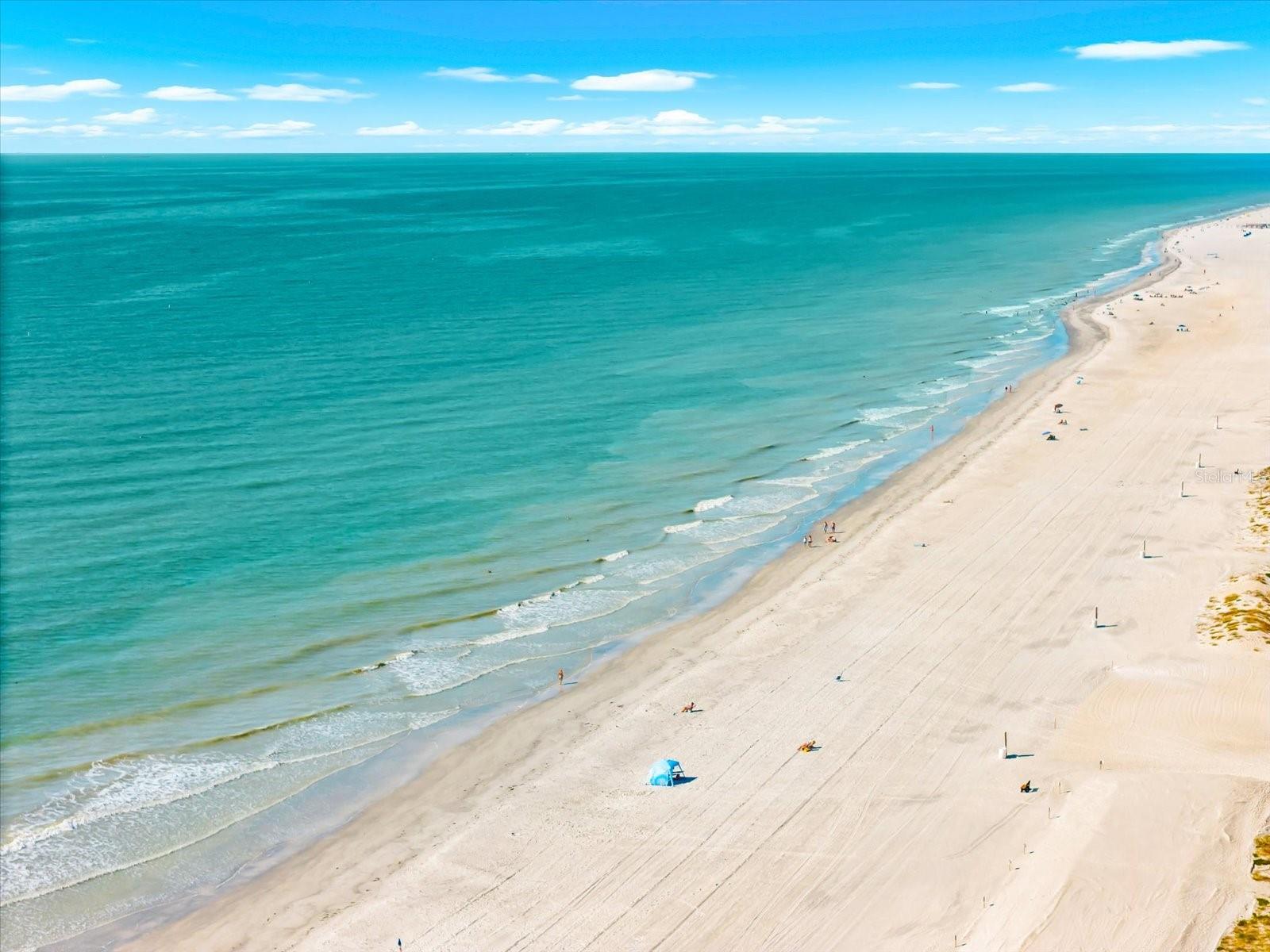 Image 63 of 99 For 17720 Gulf Boulevard A-803