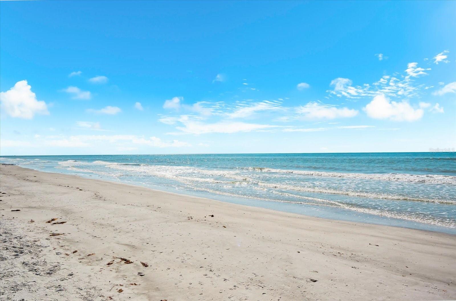 Image 67 of 99 For 17720 Gulf Boulevard A-803