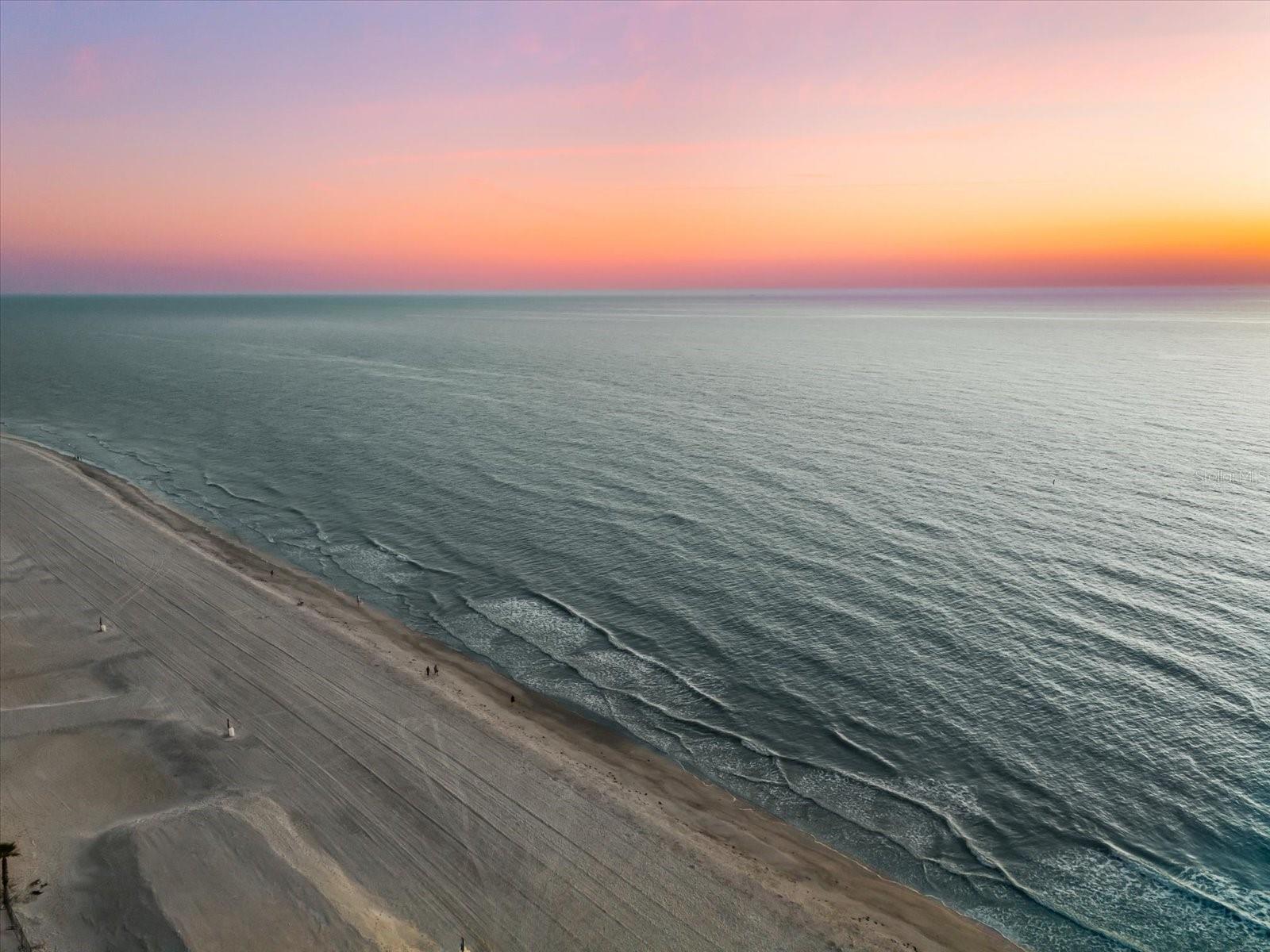 Image 92 of 99 For 17720 Gulf Boulevard A-803