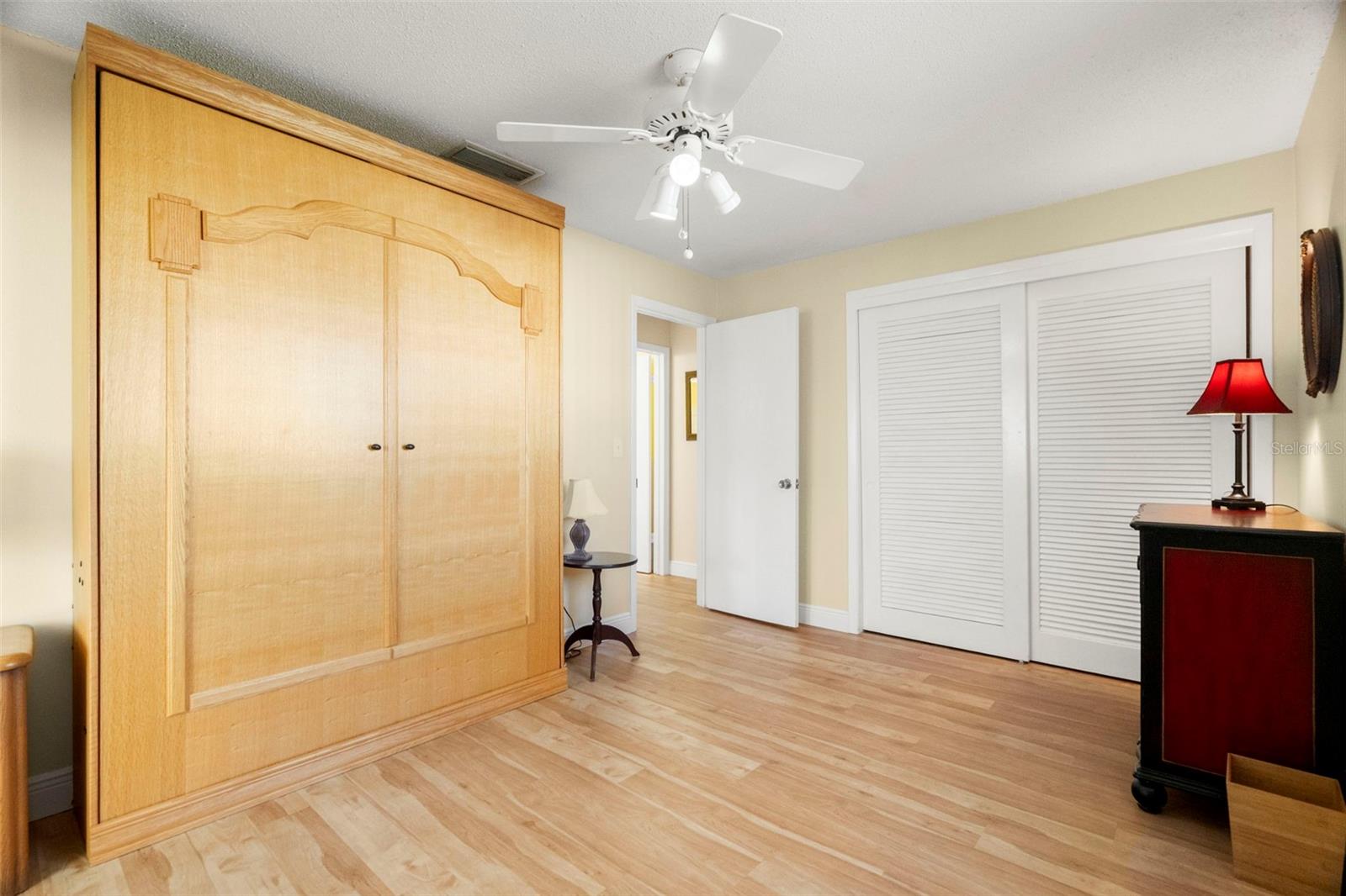 Image 18 of 42 For 10033 37th Way N 3