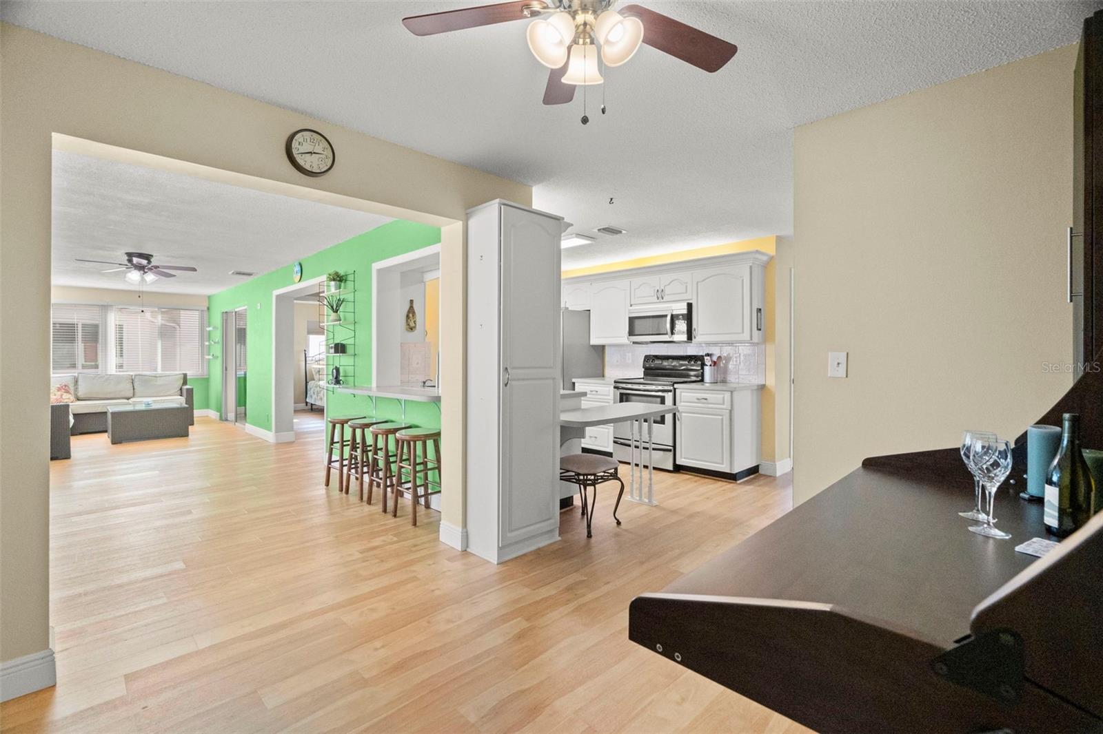 Image 21 of 42 For 10033 37th Way N 3