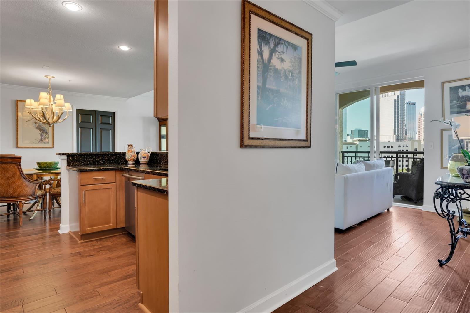 Image 15 of 39 For 345 Bayshore Boulevard 808