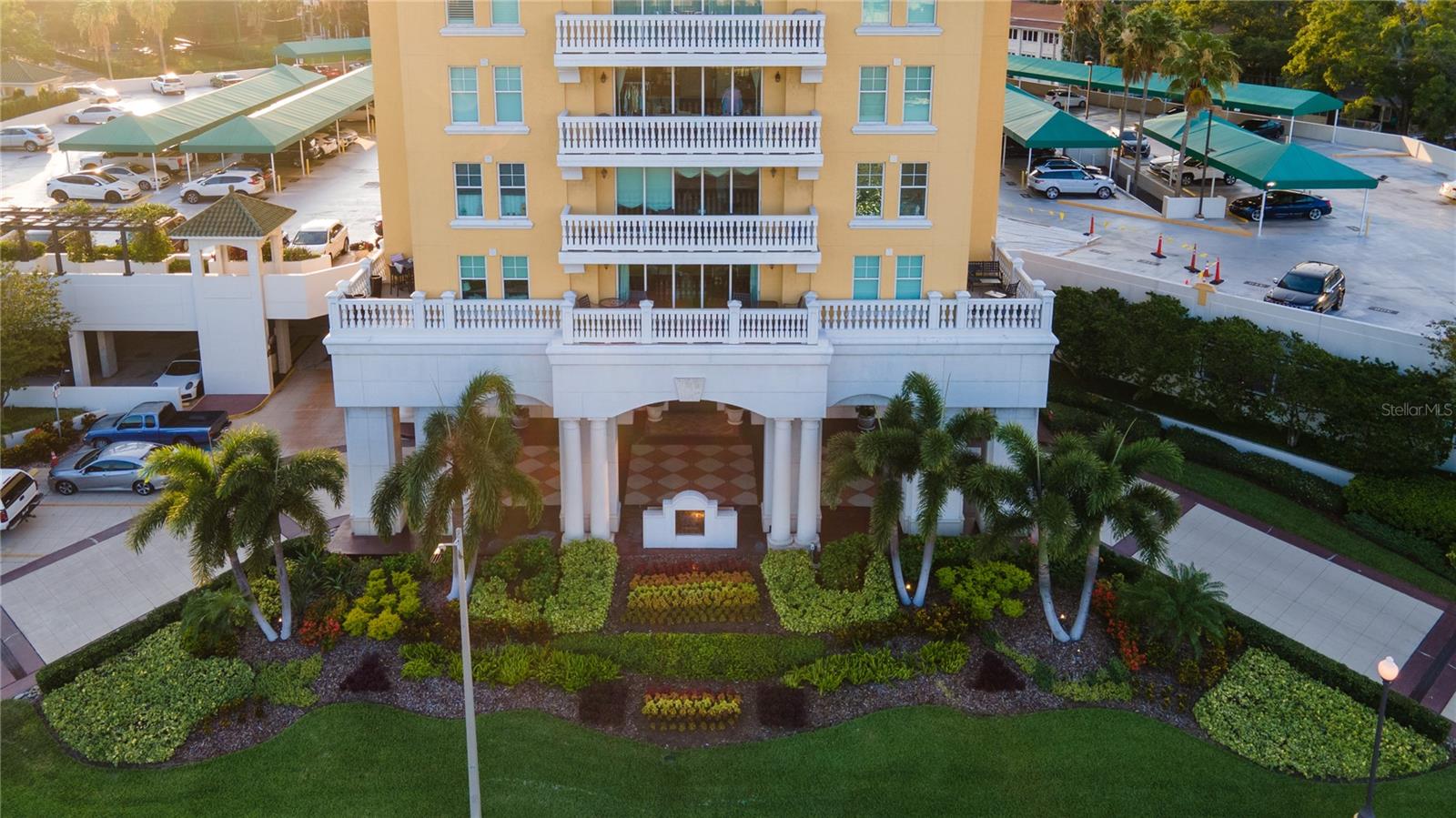 Image 2 of 39 For 345 Bayshore Boulevard 808