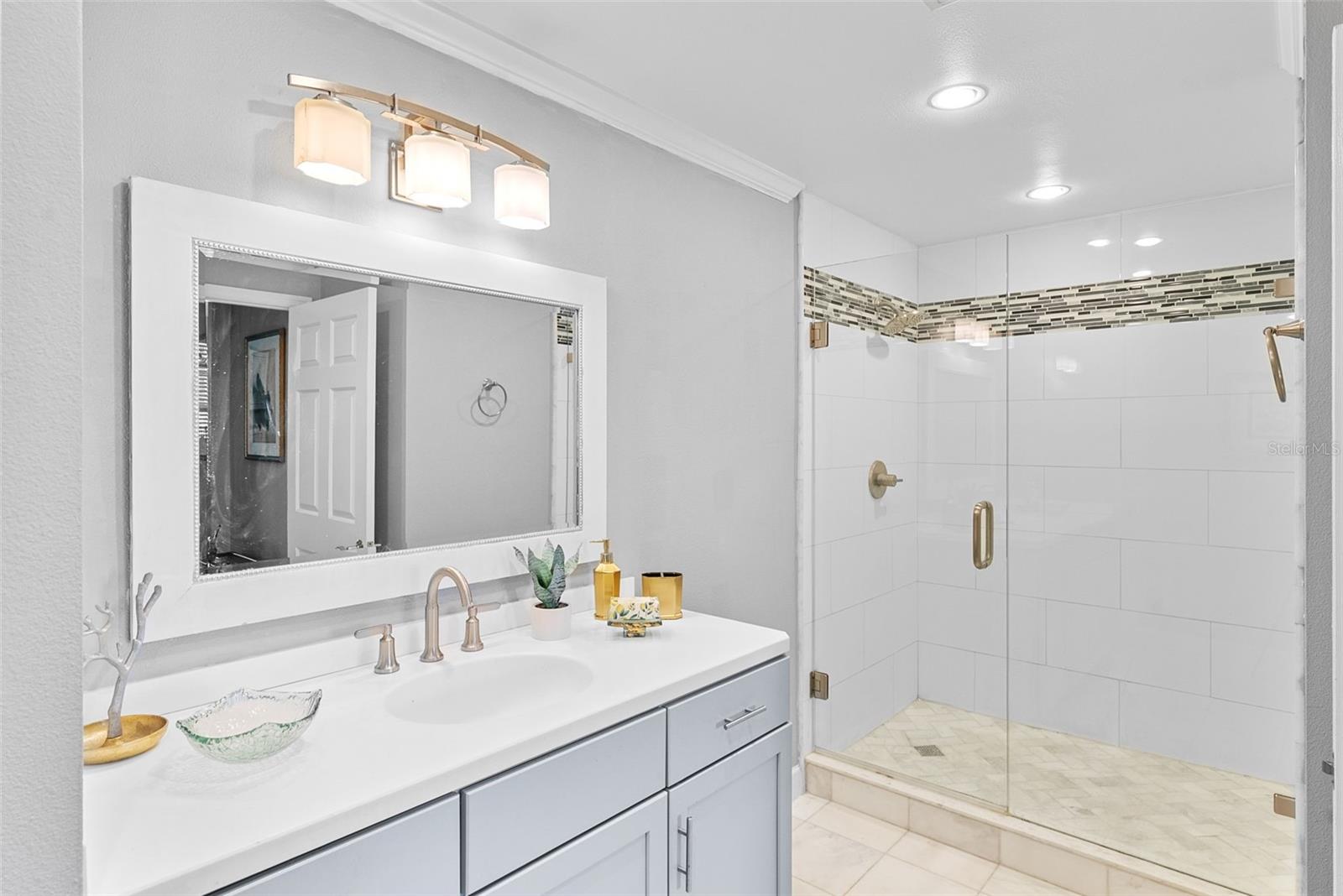 Image 22 of 39 For 345 Bayshore Boulevard 808