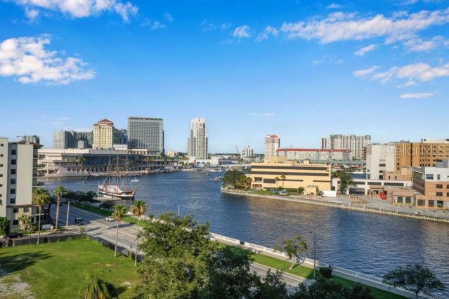 Image 34 of 39 For 345 Bayshore Boulevard 808