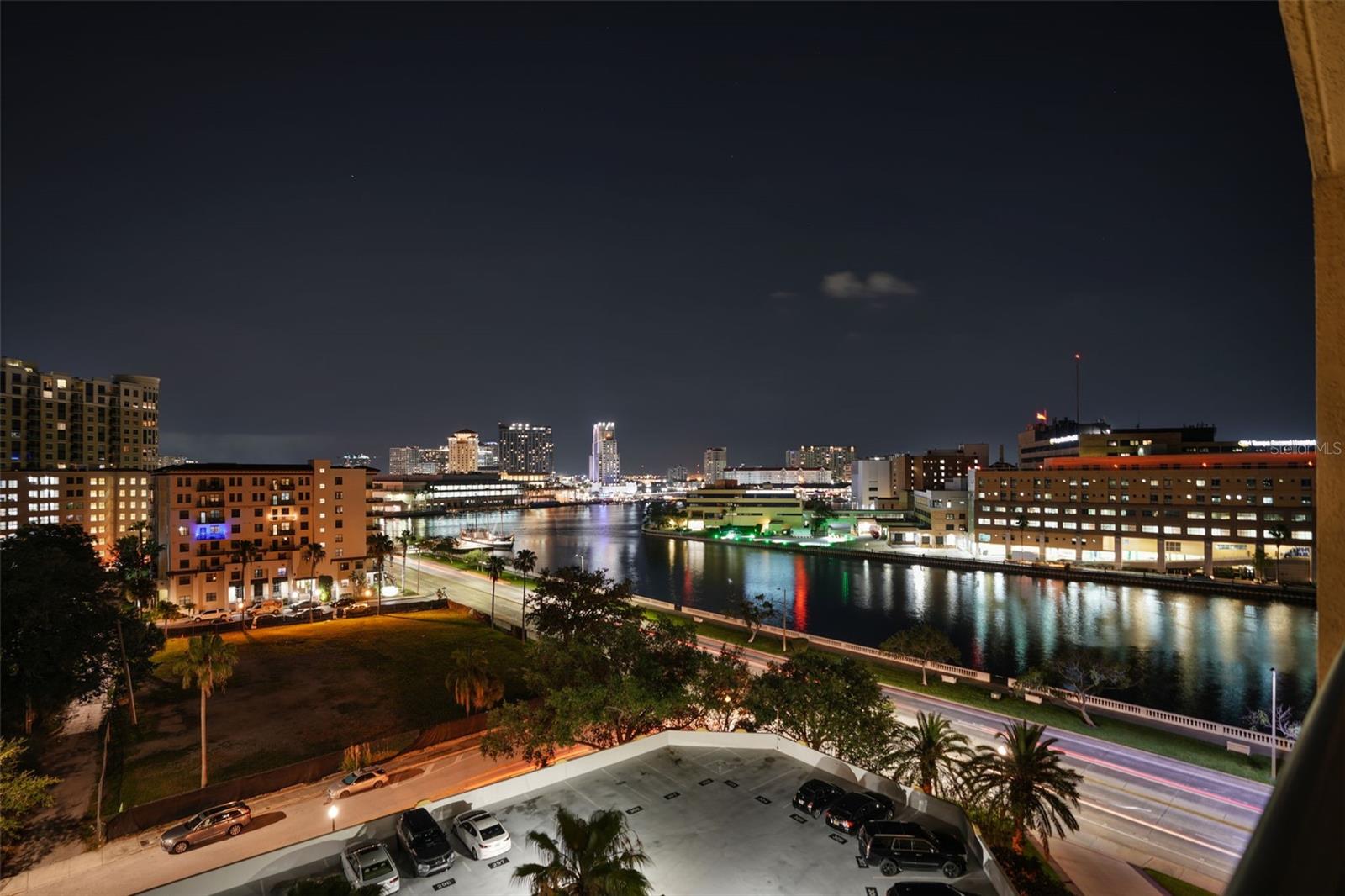 Image 37 of 39 For 345 Bayshore Boulevard 808