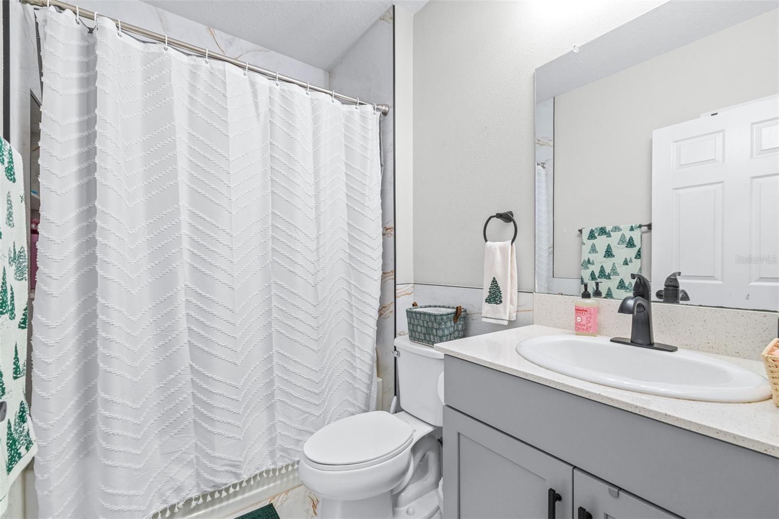 Image 14 of 40 For 13030 Boggy Creek Drive