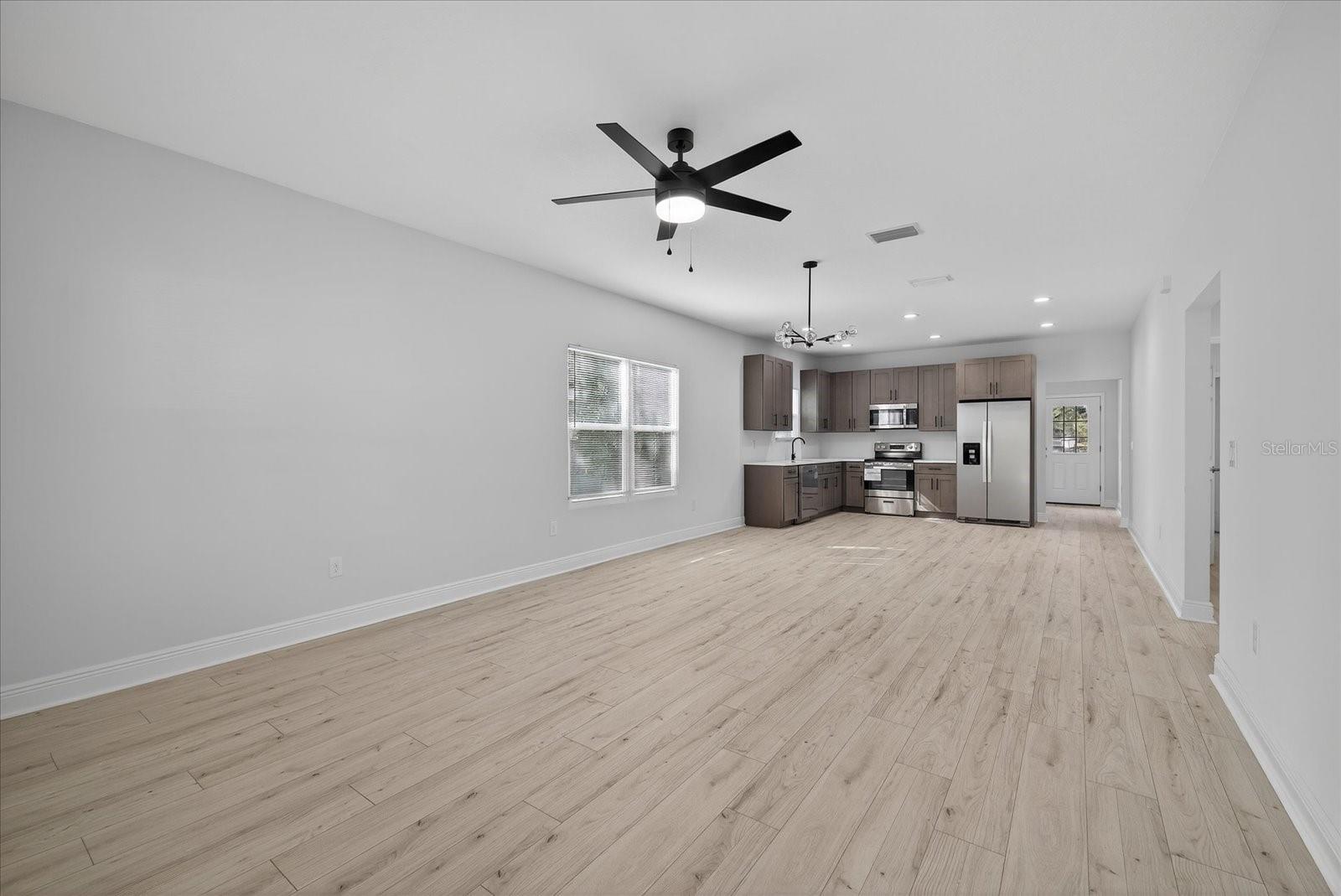 Image 13 of 36 For 1305 Burton Street