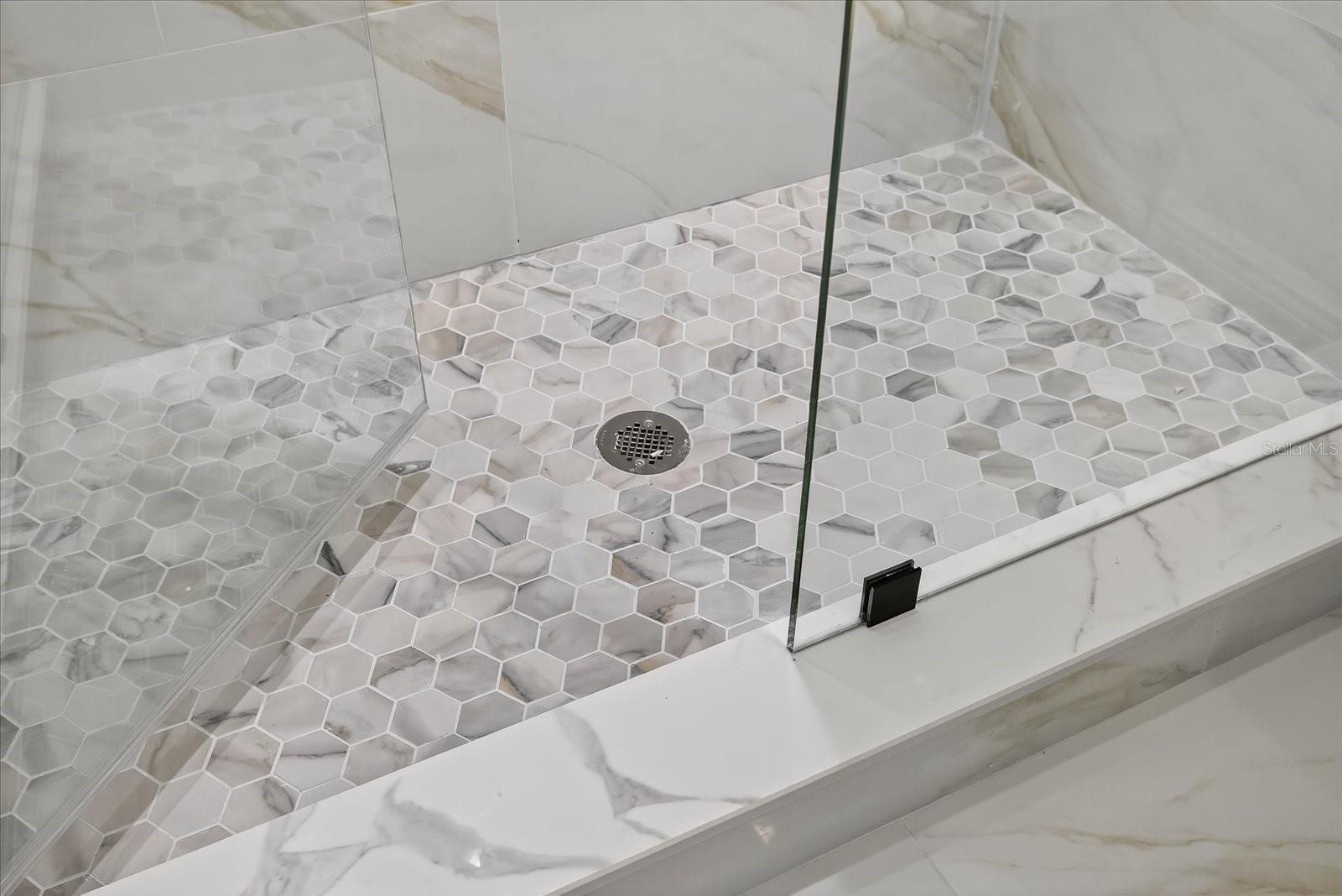 Image 24 of 36 For 1305 Burton Street