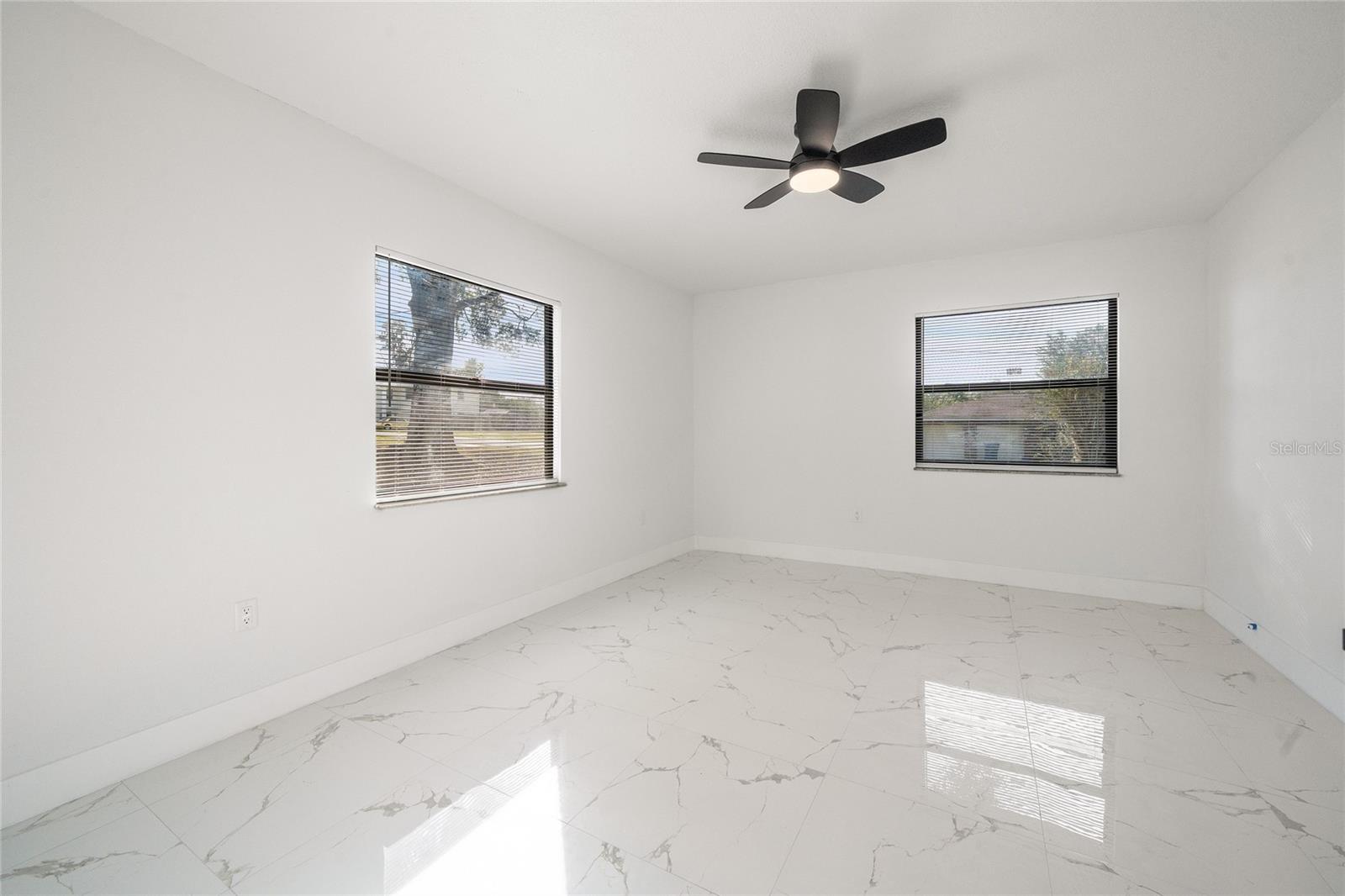 Image 29 of 36 For 10190 Thayer Street