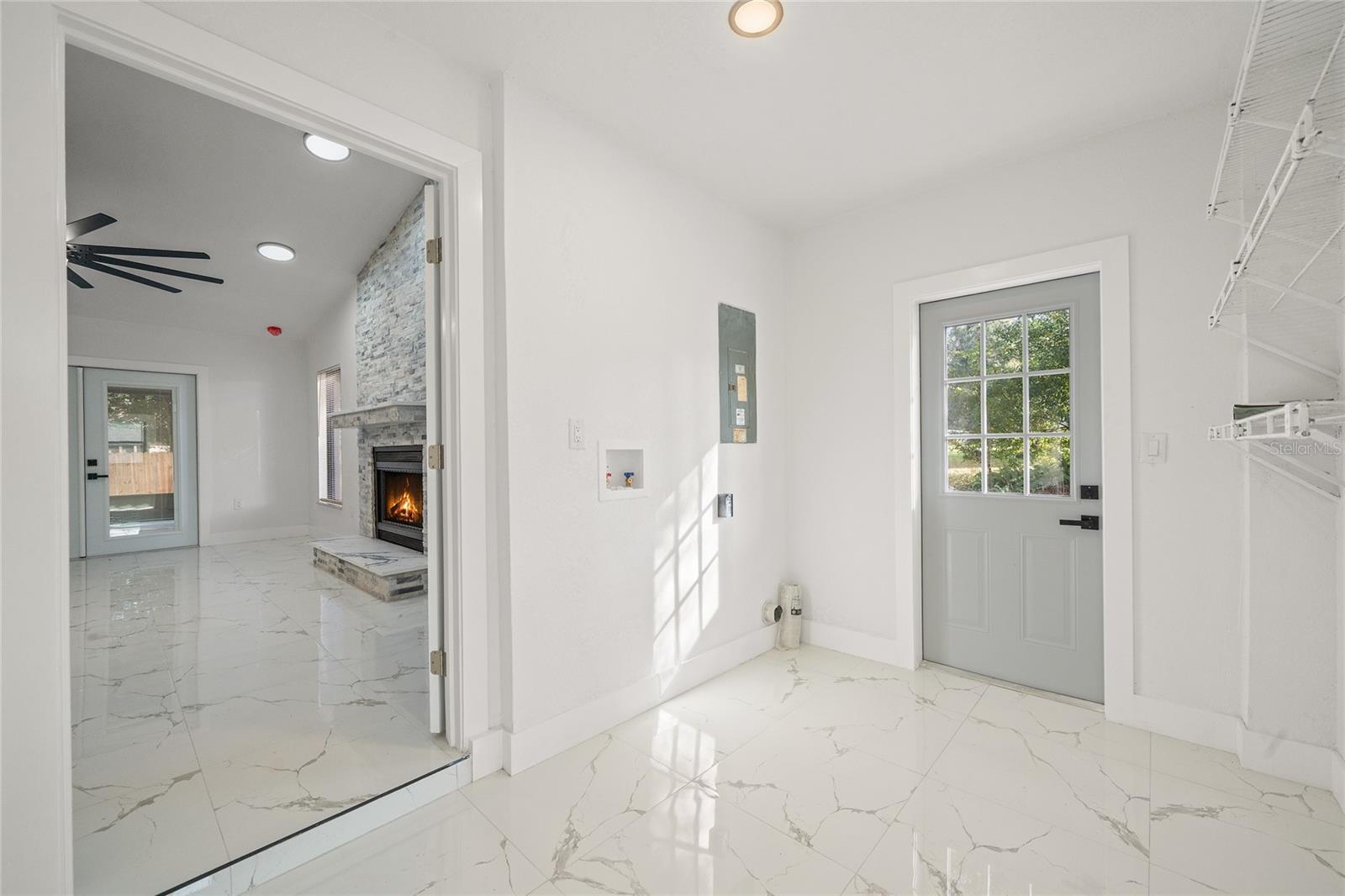 Image 36 of 36 For 10190 Thayer Street