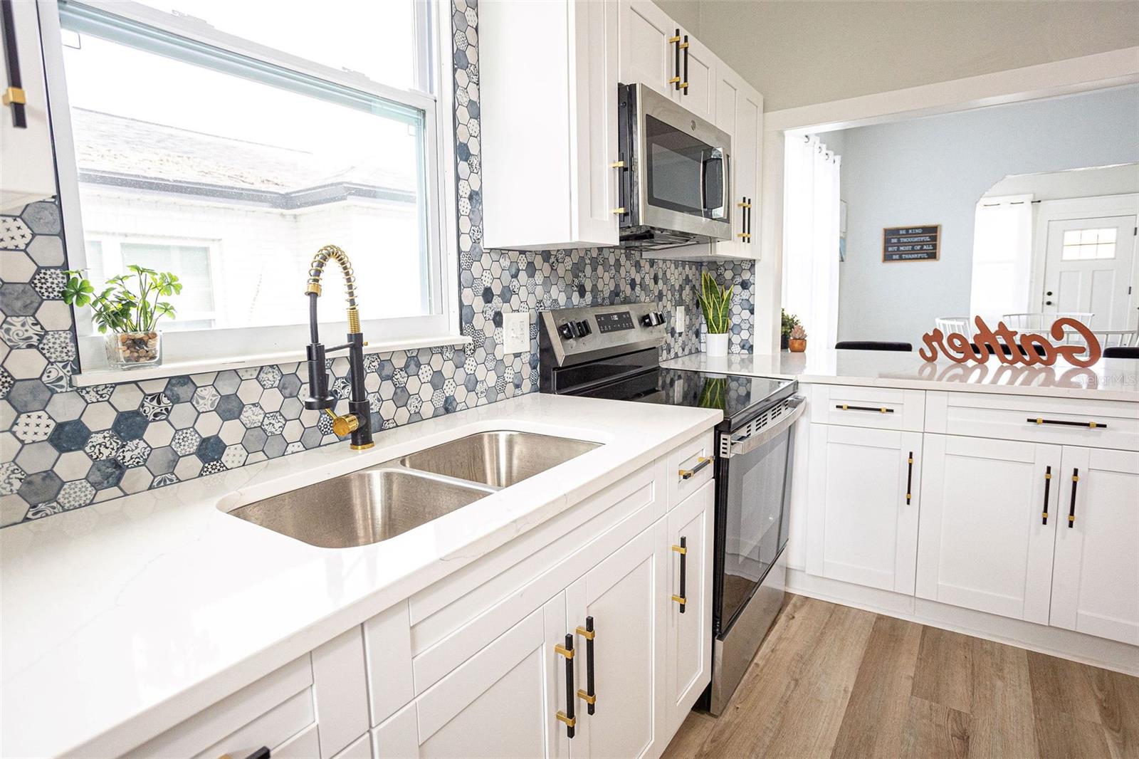 Image 18 of 41 For 1307 20th Avenue