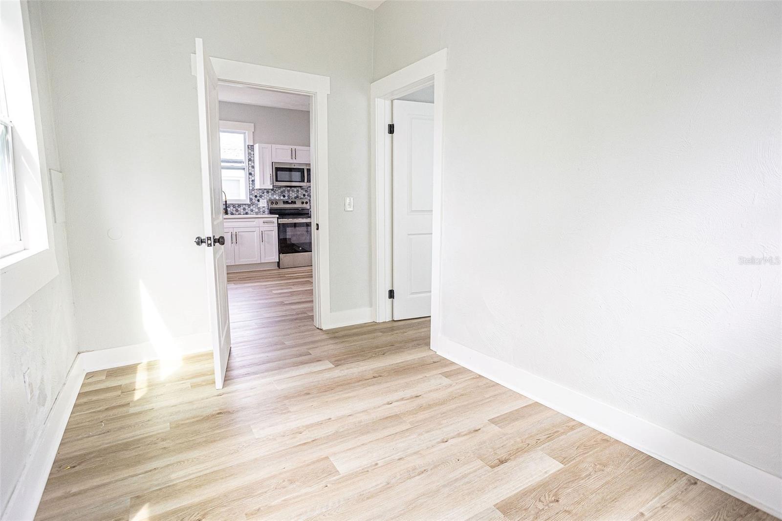 Image 35 of 41 For 1307 20th Avenue