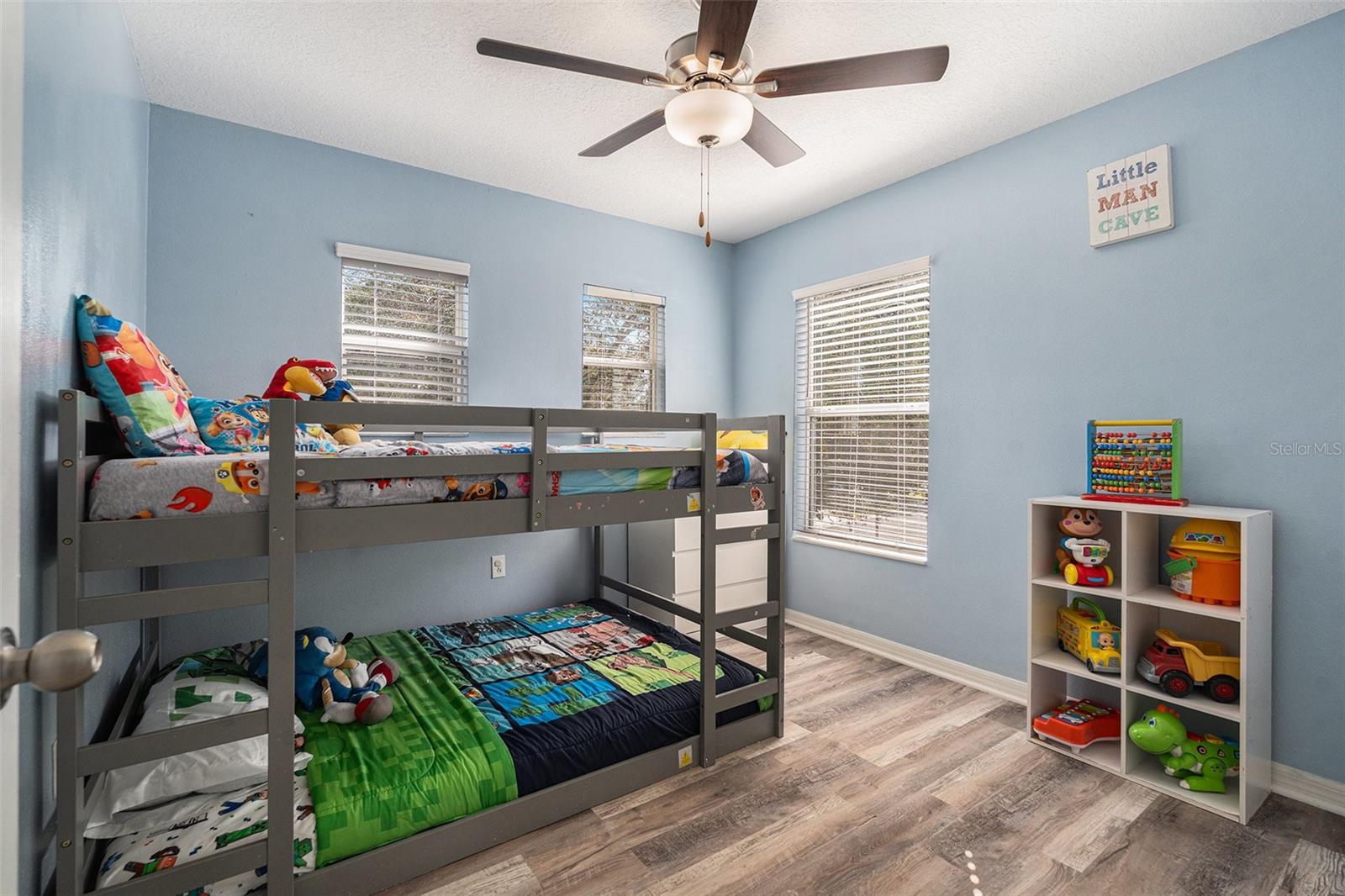 Image 17 of 31 For 9711 Simeon Drive