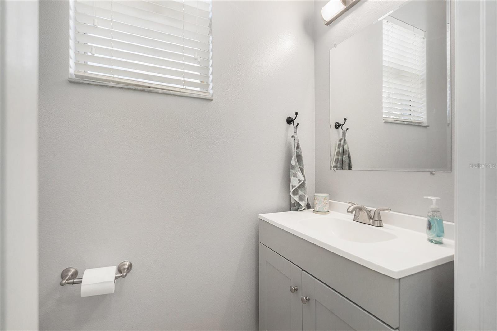 Image 9 of 31 For 9711 Simeon Drive