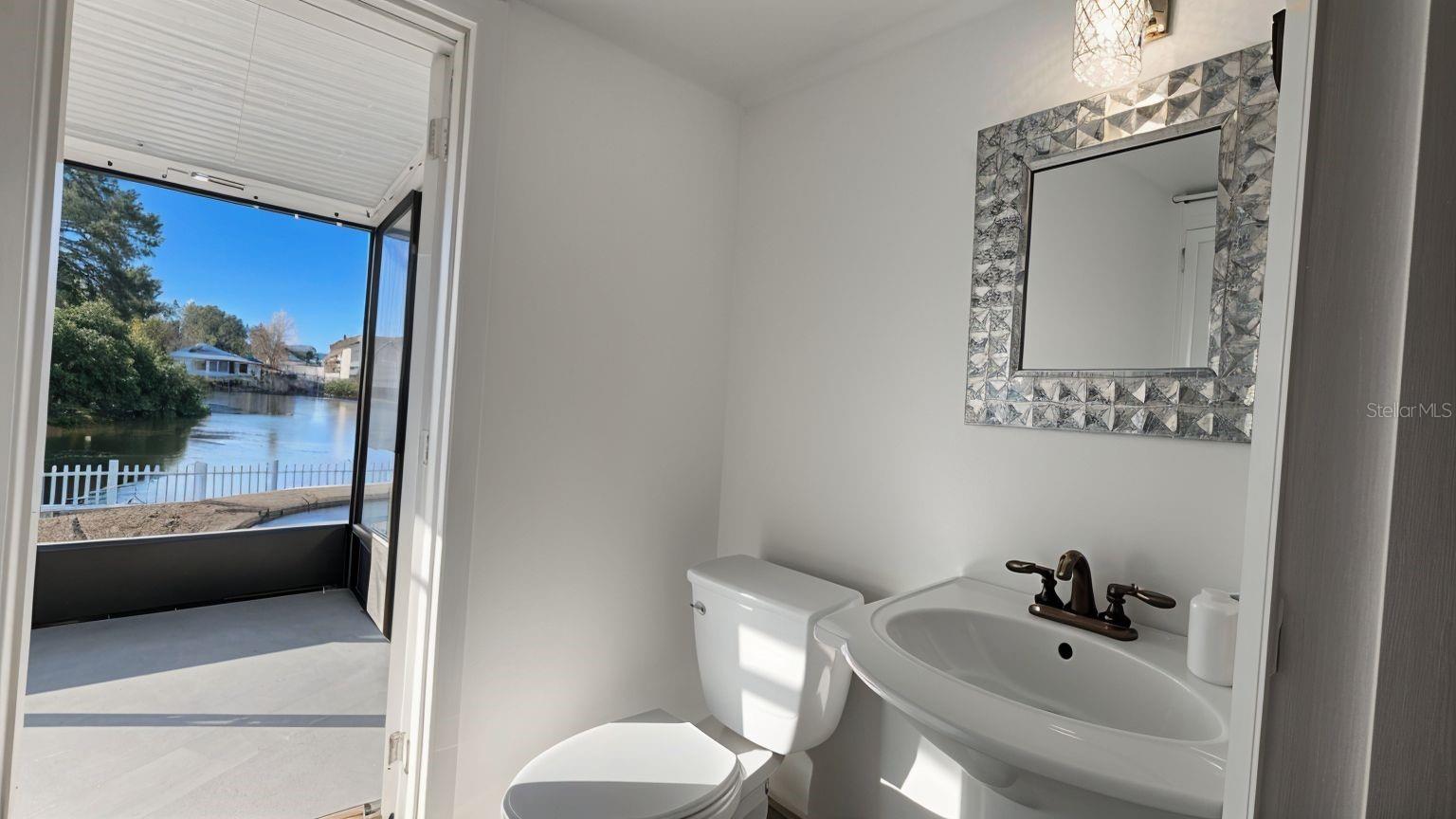 Listing photo id 11 for 1416 83rd Avenue N