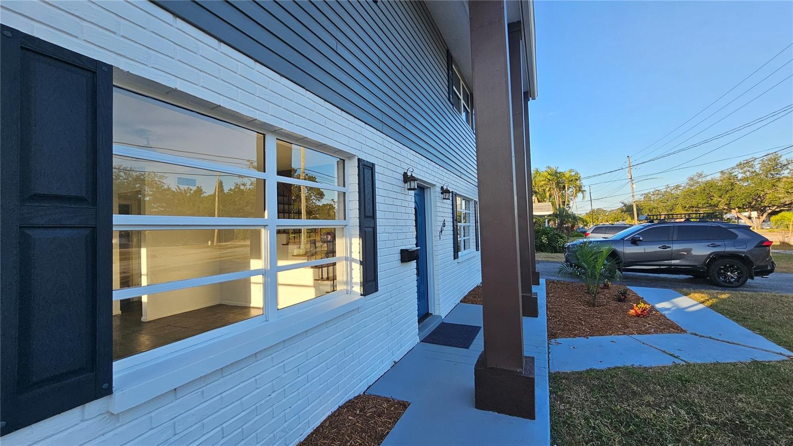 Listing photo id 1 for 1416 83rd Avenue N