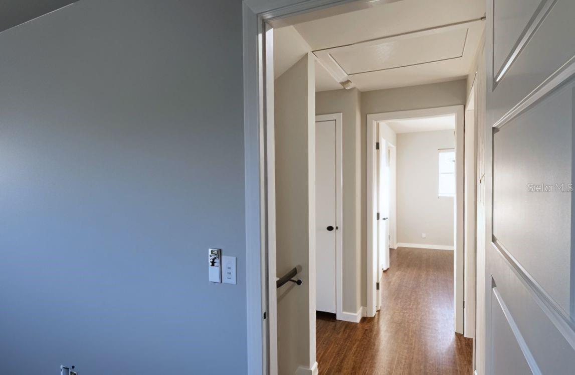 Listing photo id 29 for 1416 83rd Avenue N